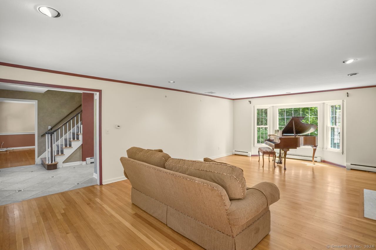 83 Asmara Way