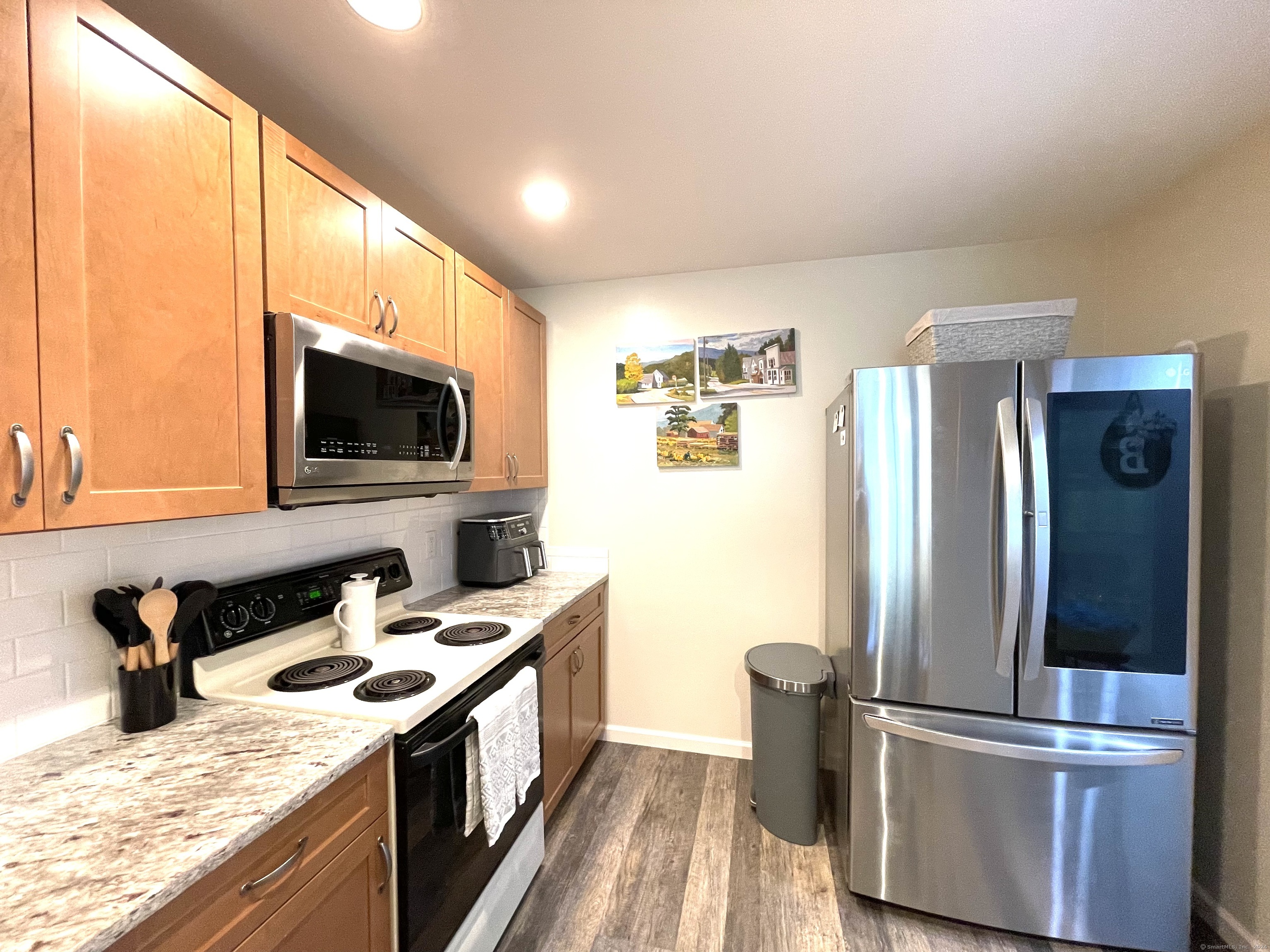 55 Mill Plain Road 32-19
