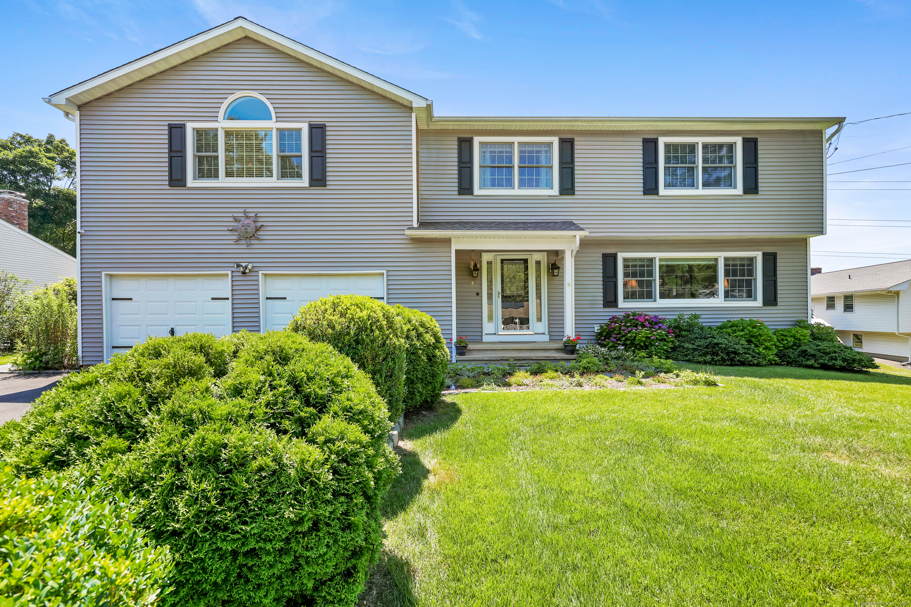 7 Woodchuck Court