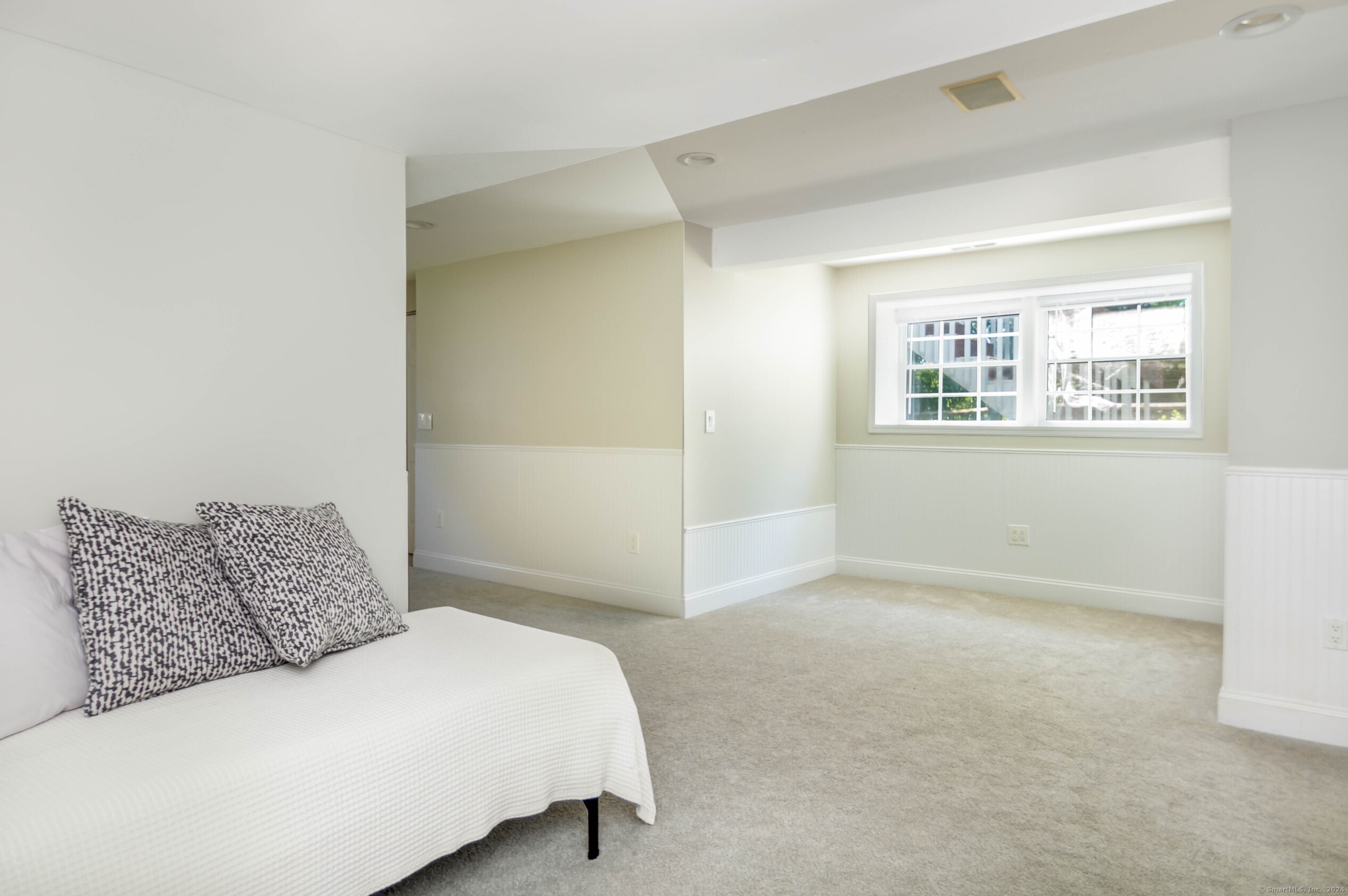 30 Hickory Hill