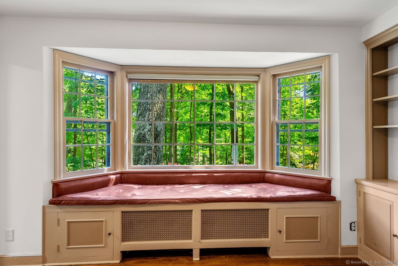 11 Roaring Brook Road