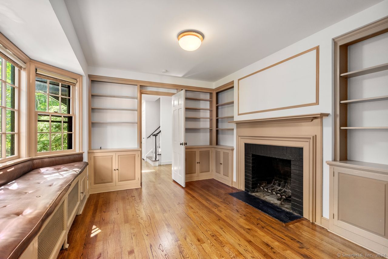 11 Roaring Brook Road