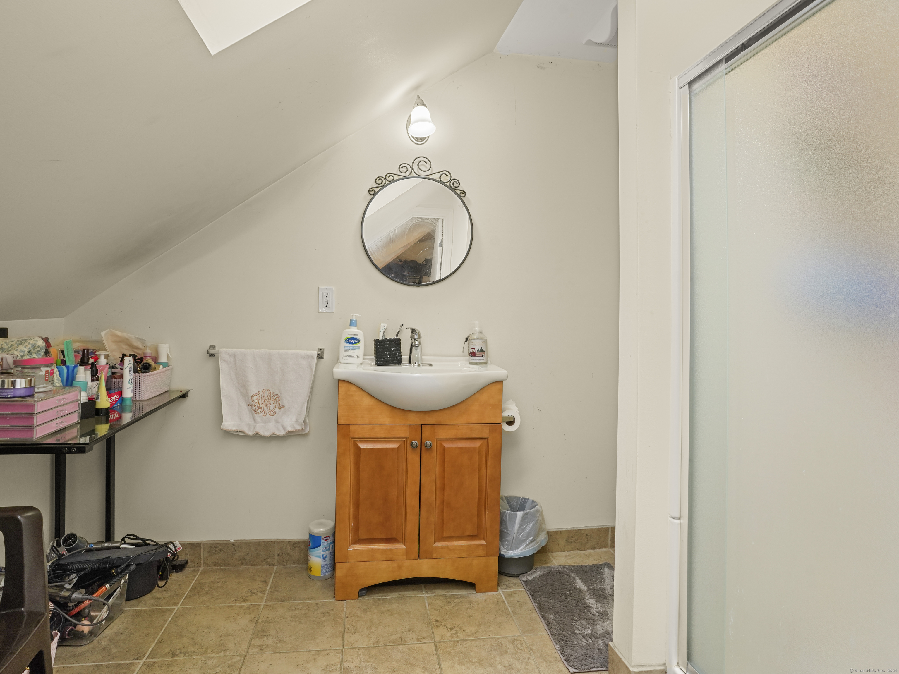1304 Stratfield Road