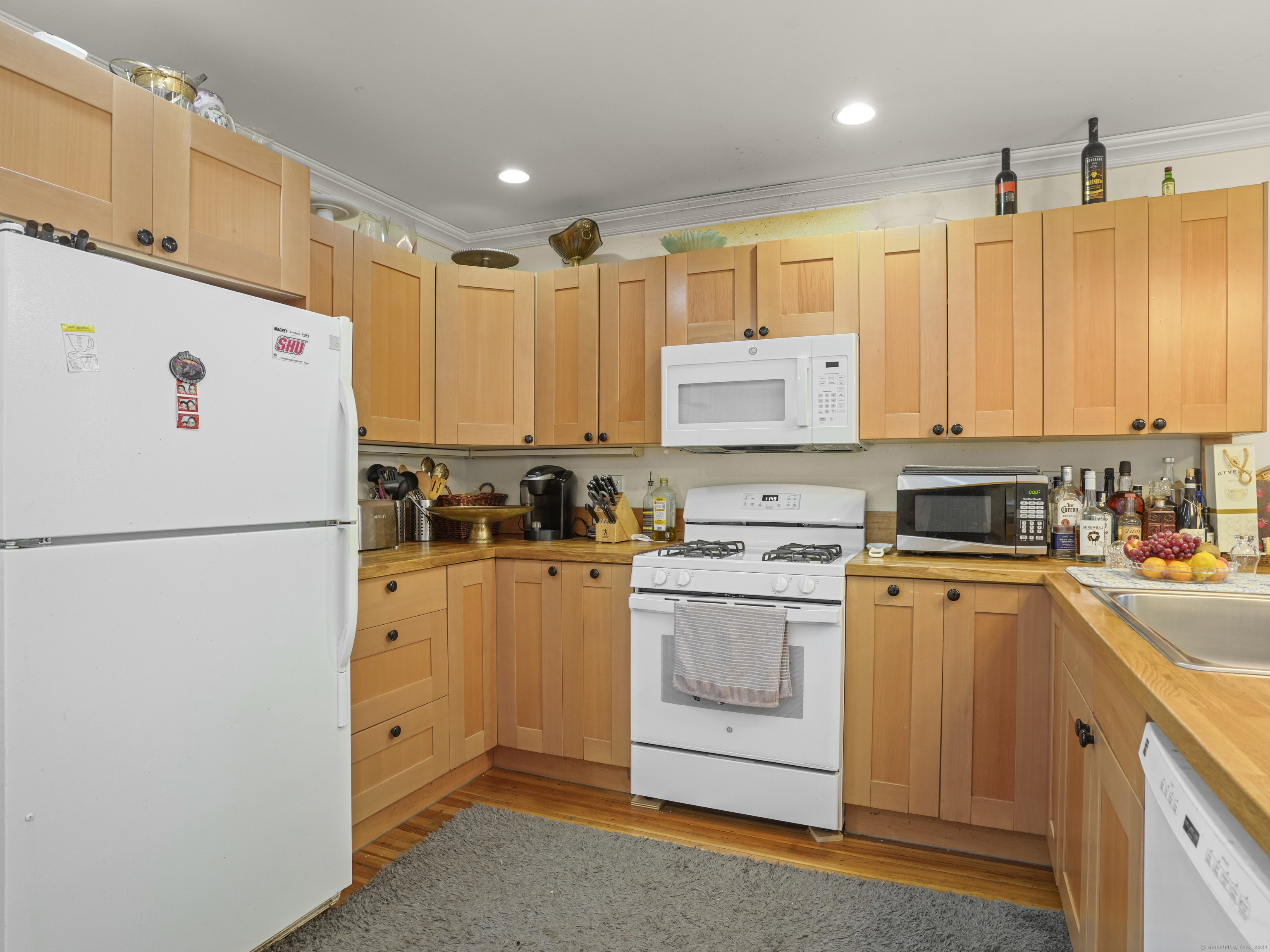 1304 Stratfield Road