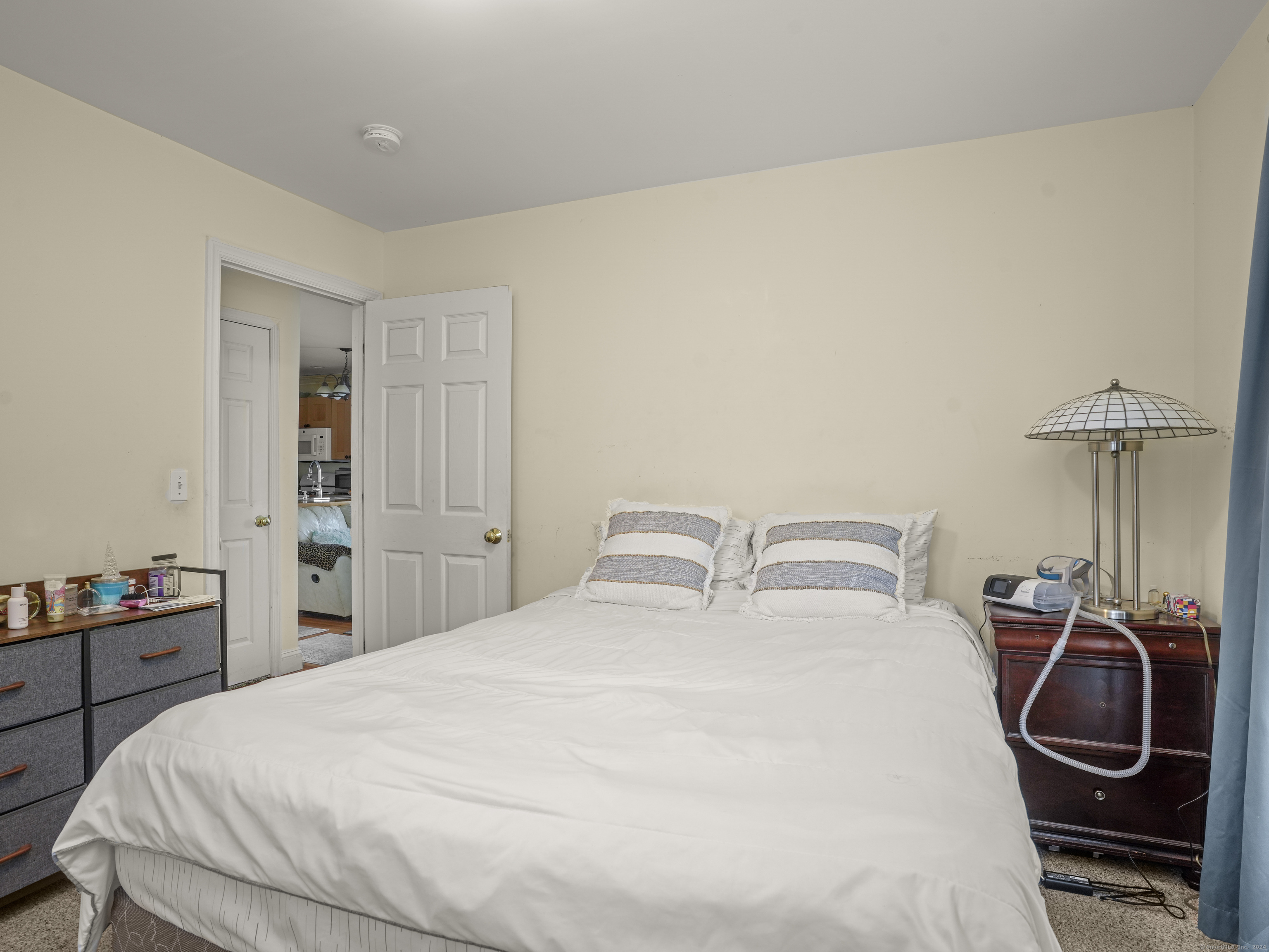 1304 Stratfield Road