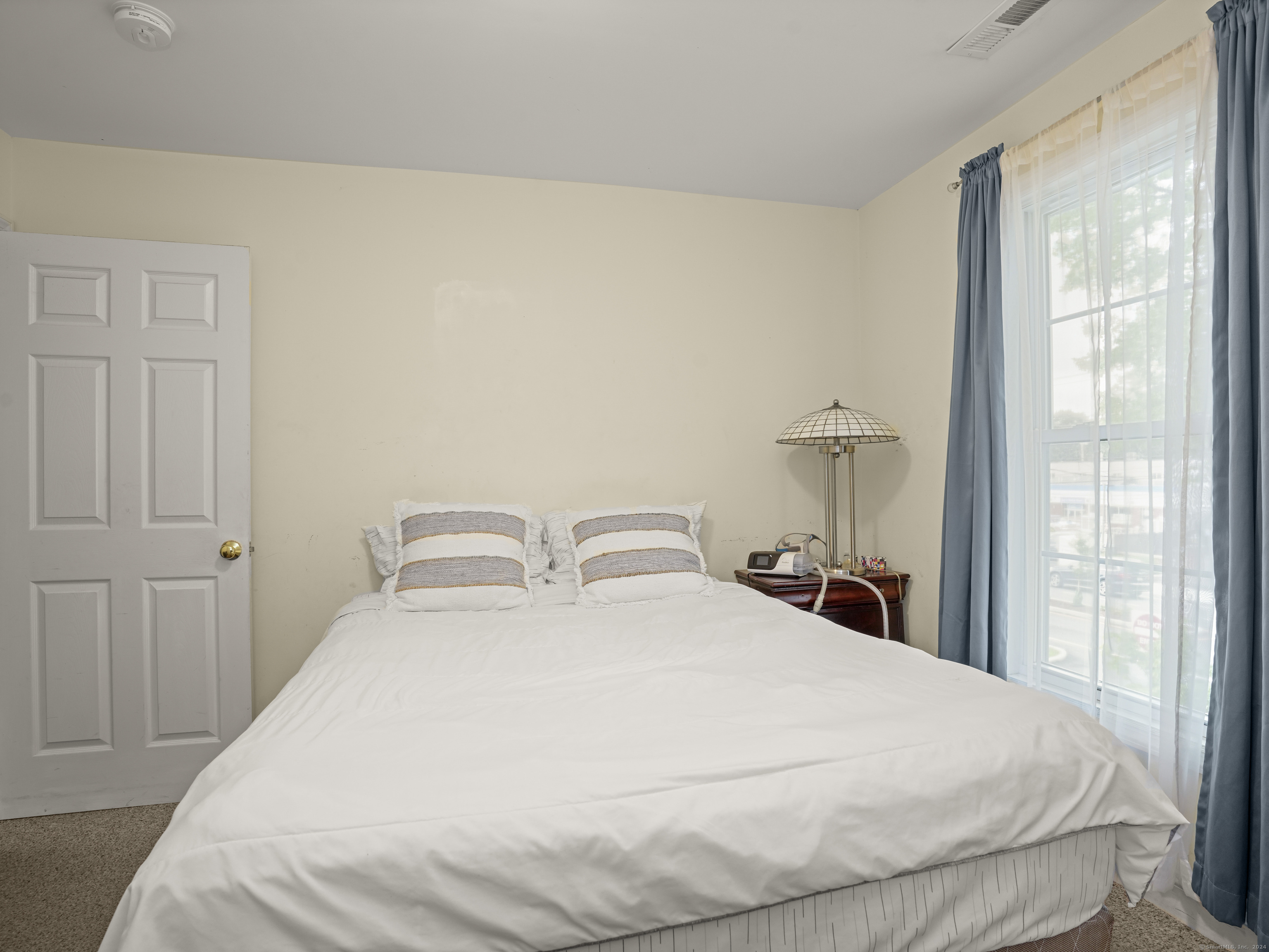 1304 Stratfield Road