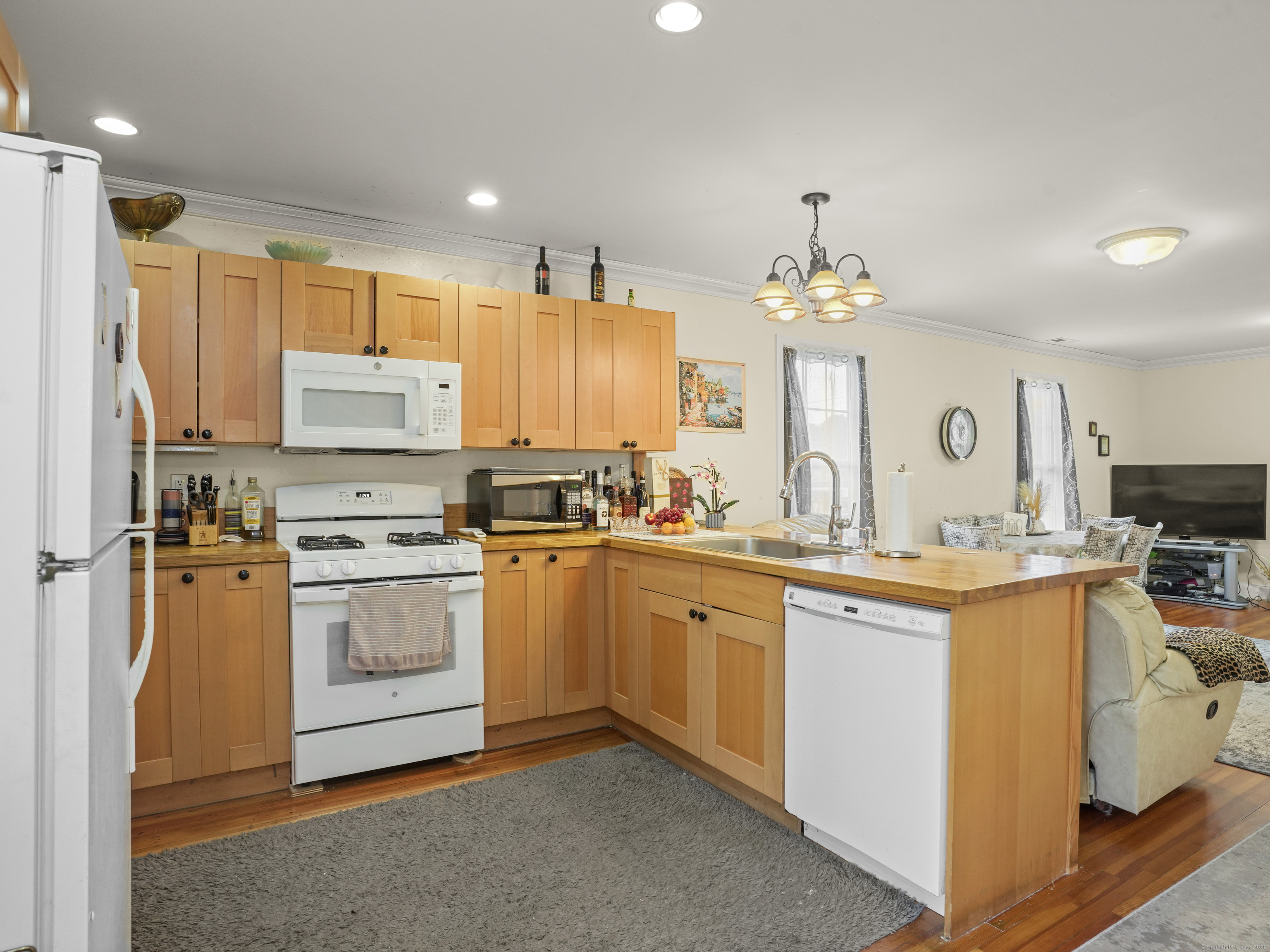 1304 Stratfield Road