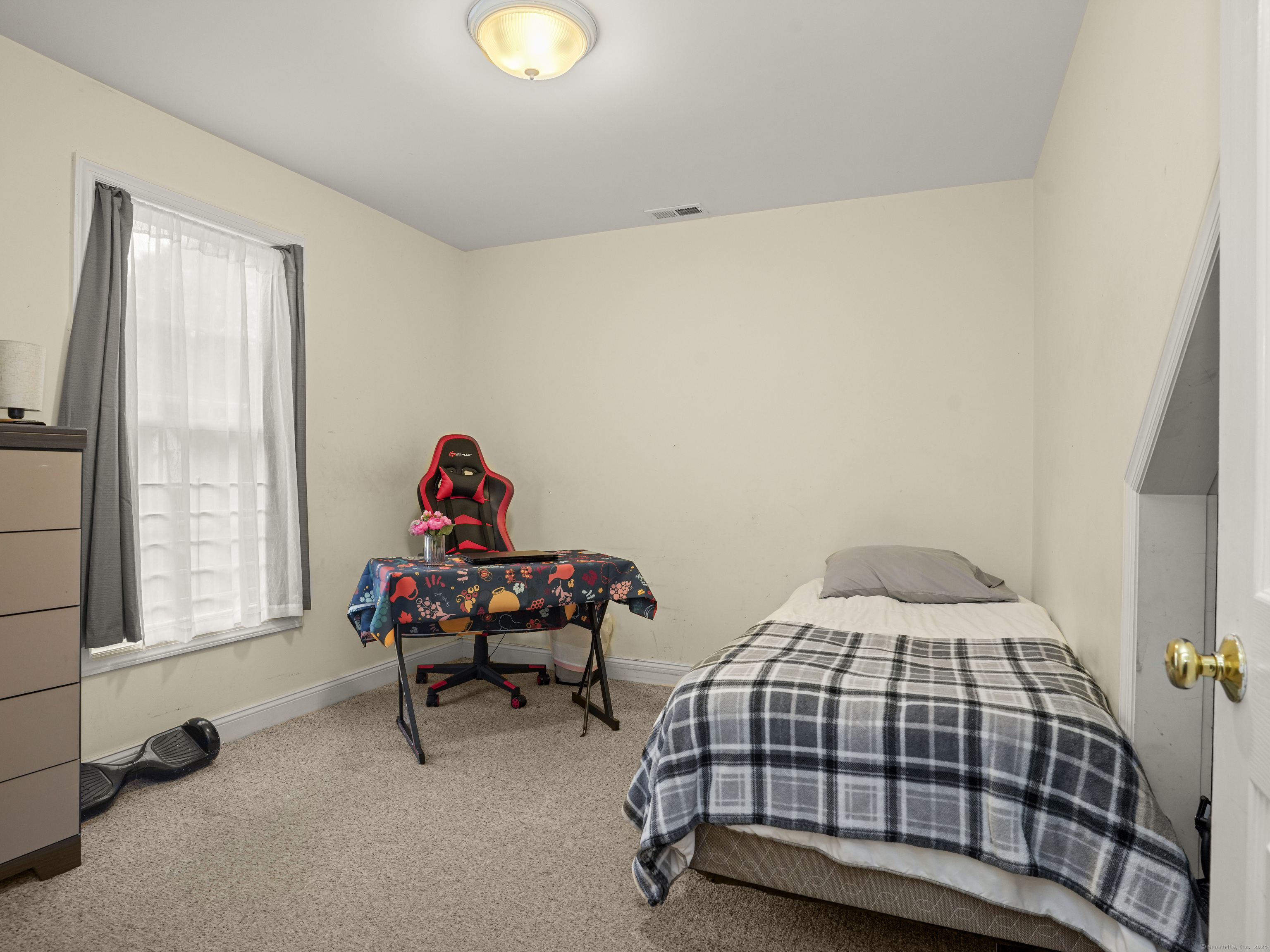 1304 Stratfield Road
