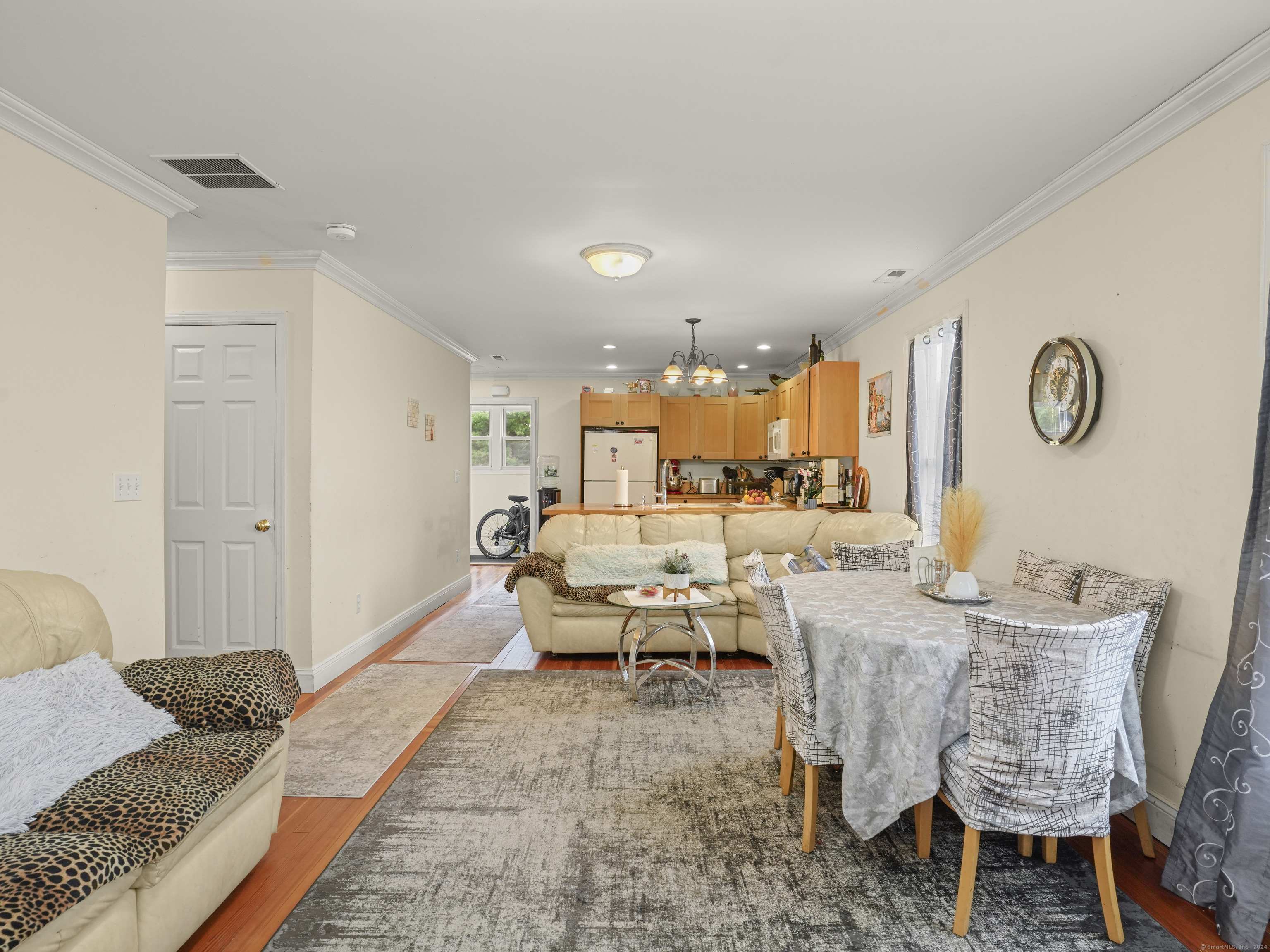 1304 Stratfield Road