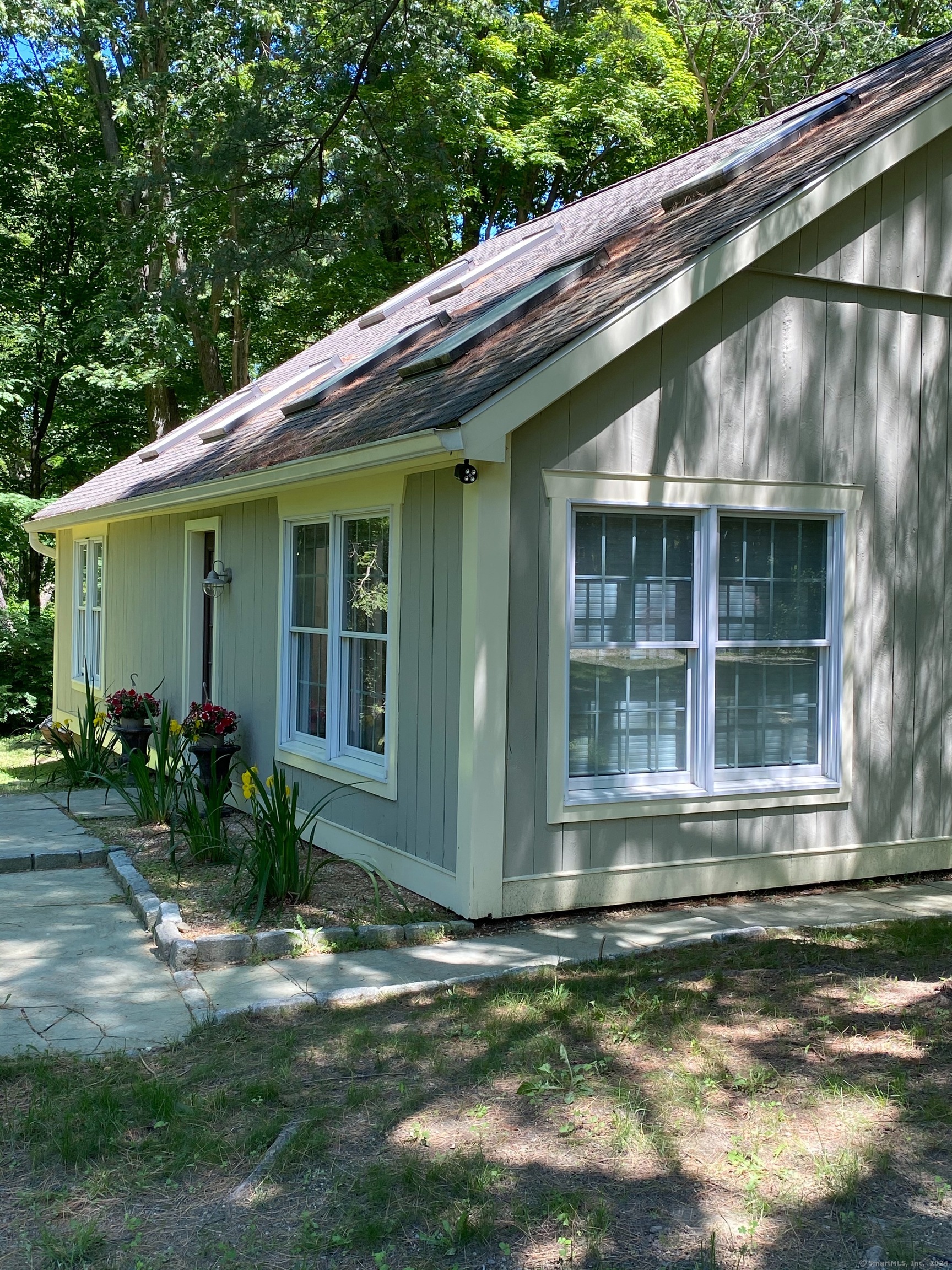 157 Black Rock Turnpike