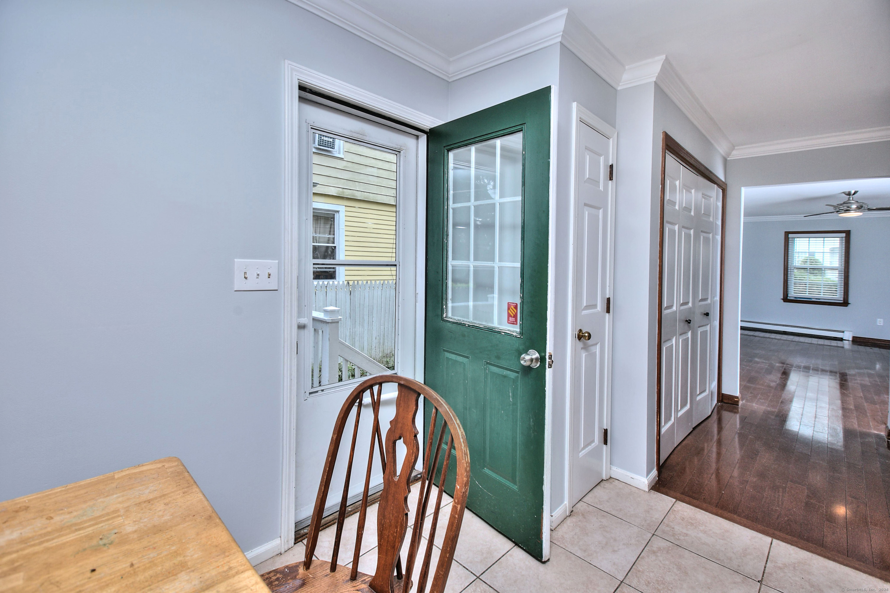 400 Grovers Avenue