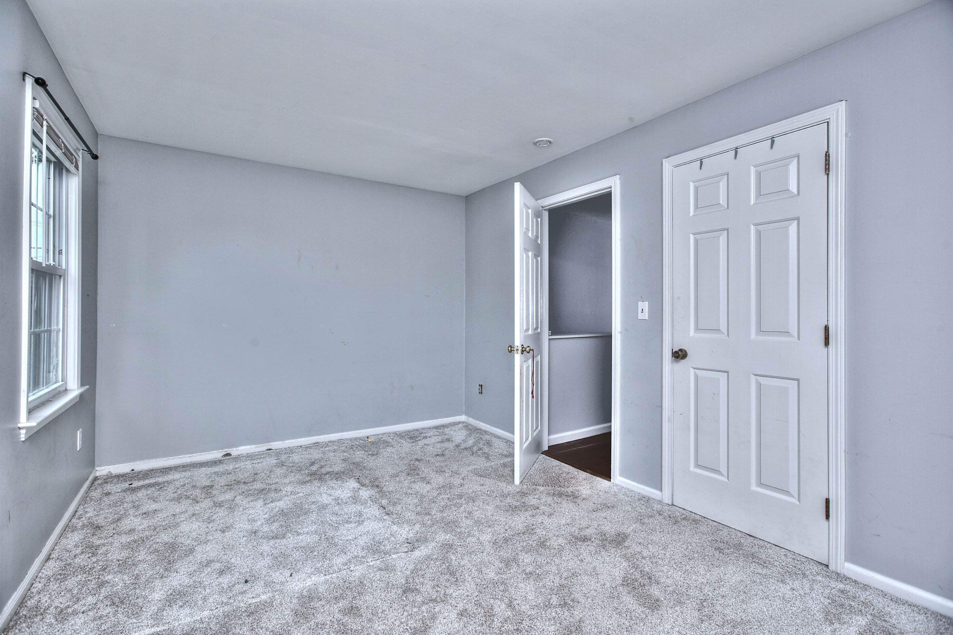 400 Grovers Avenue