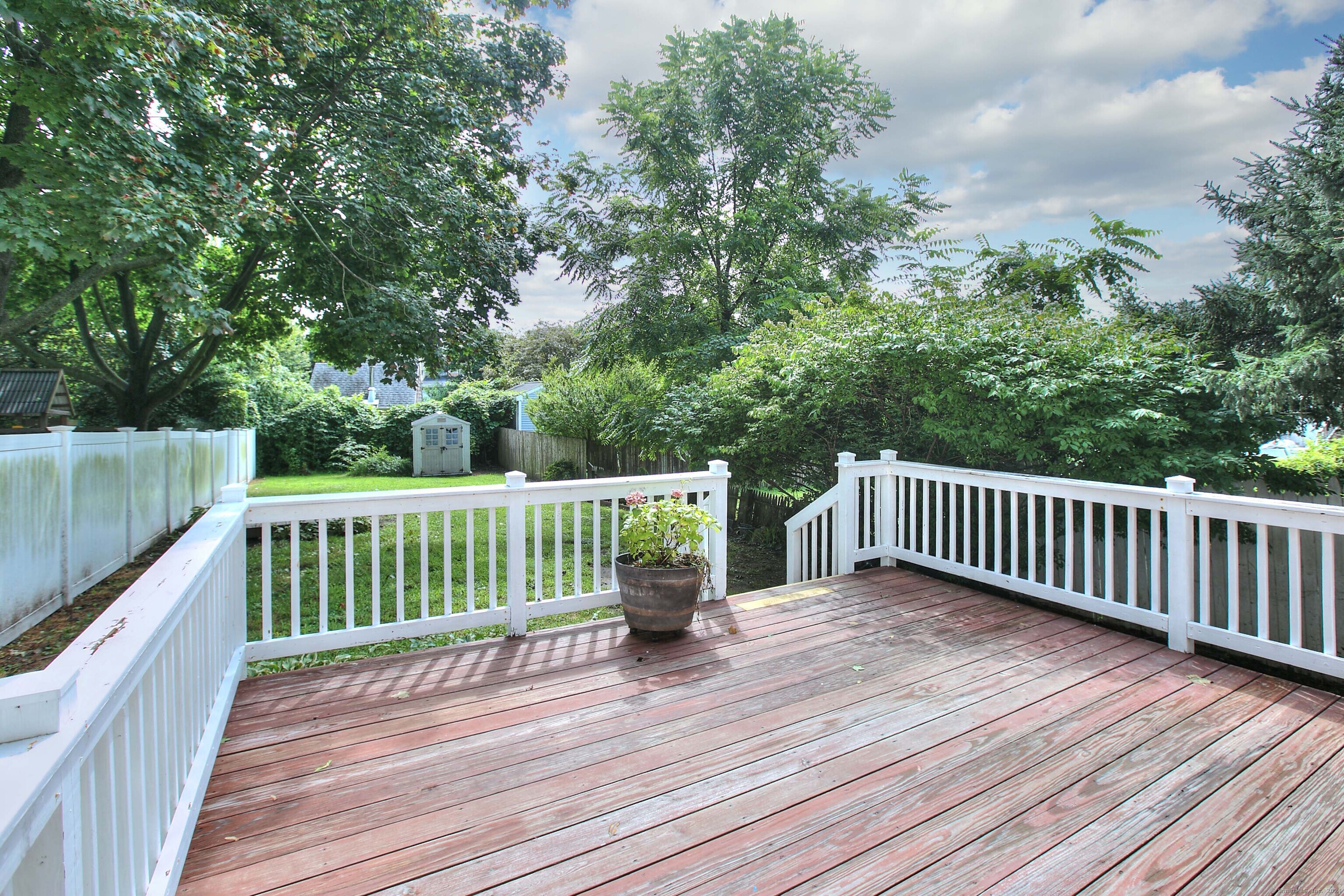 400 Grovers Avenue