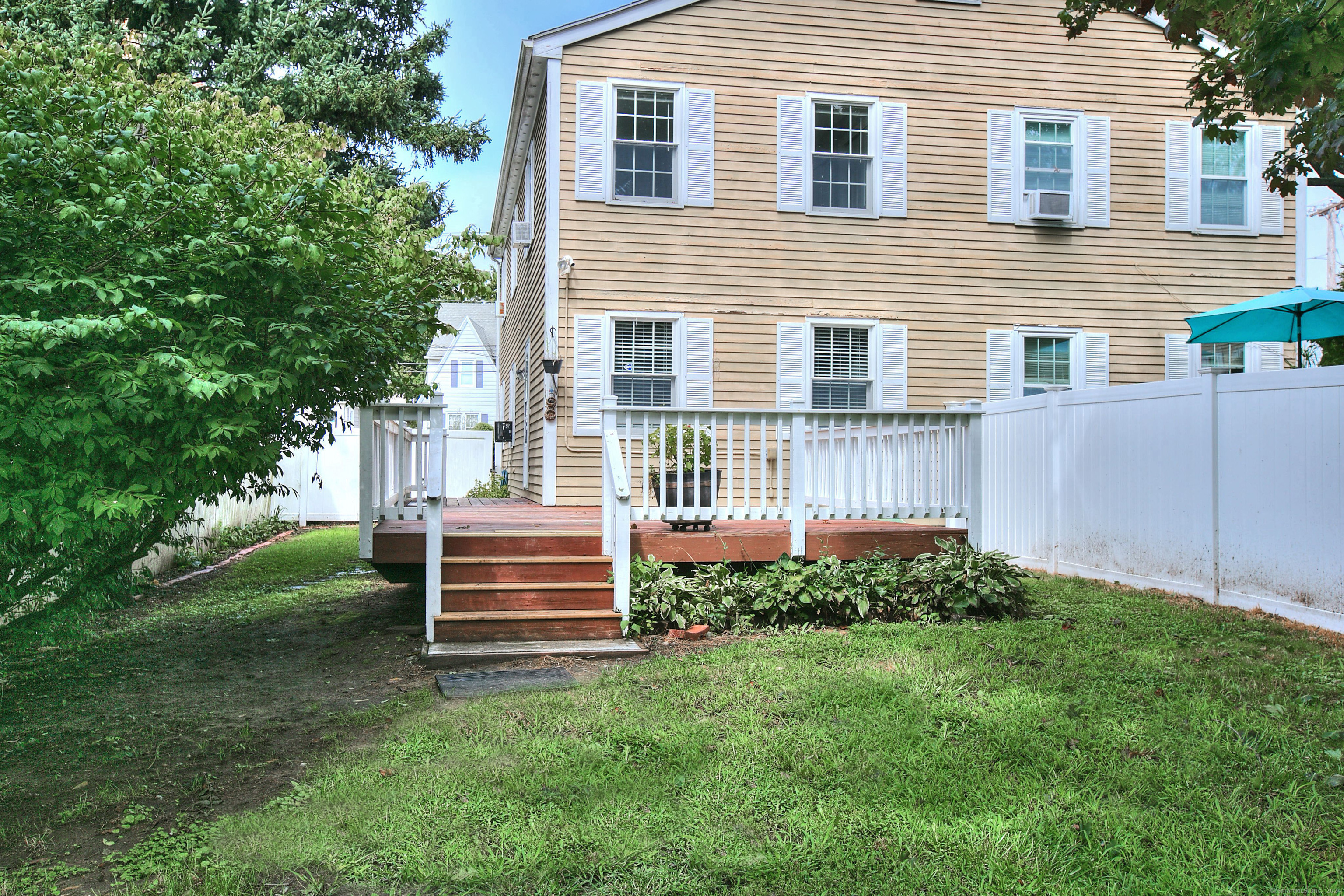 400 Grovers Avenue