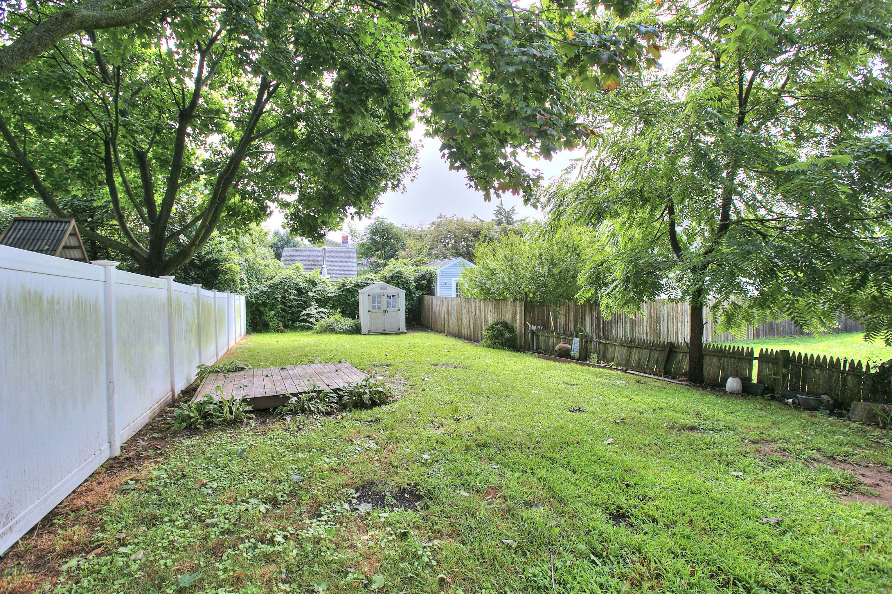 400 Grovers Avenue