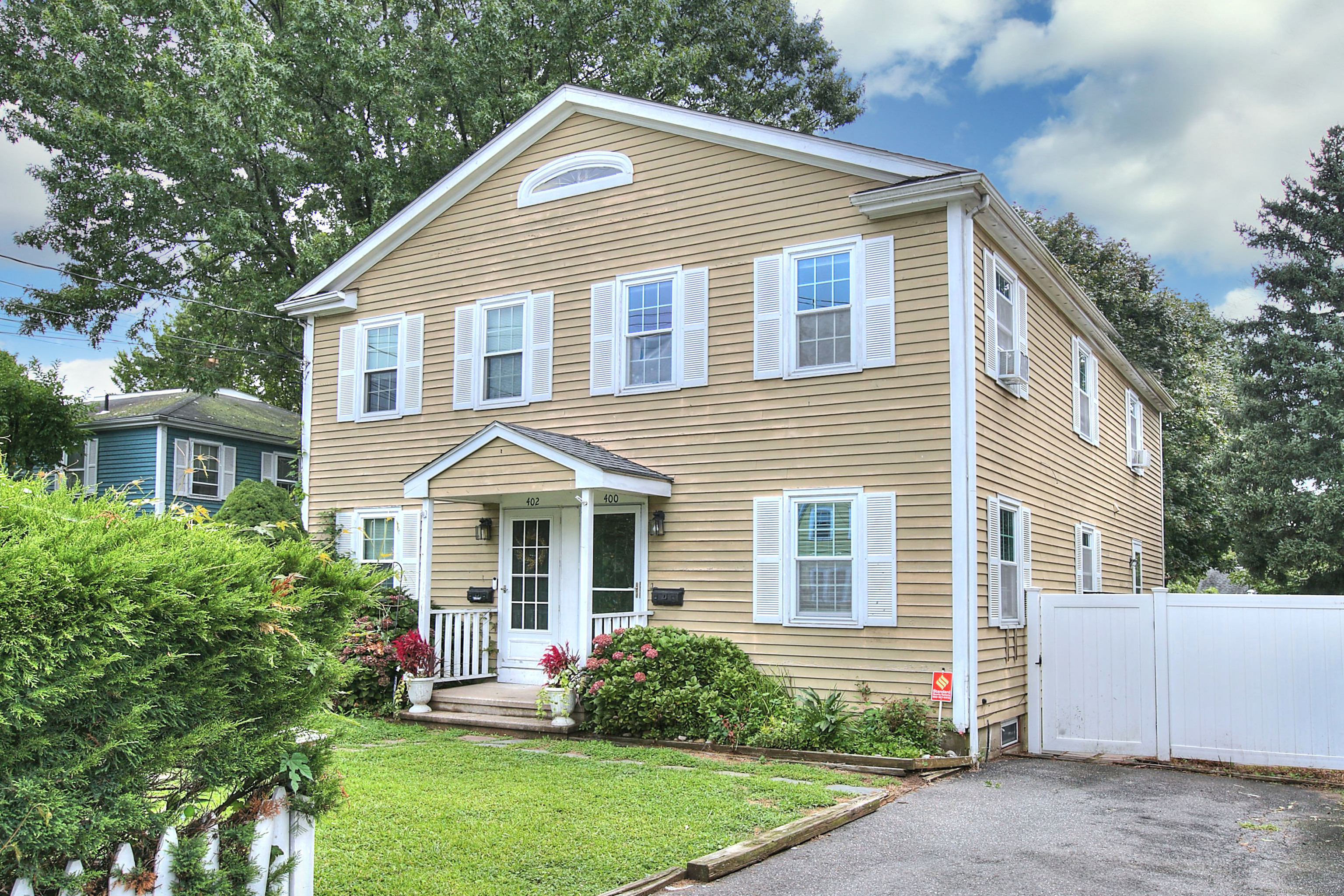400 Grovers Avenue