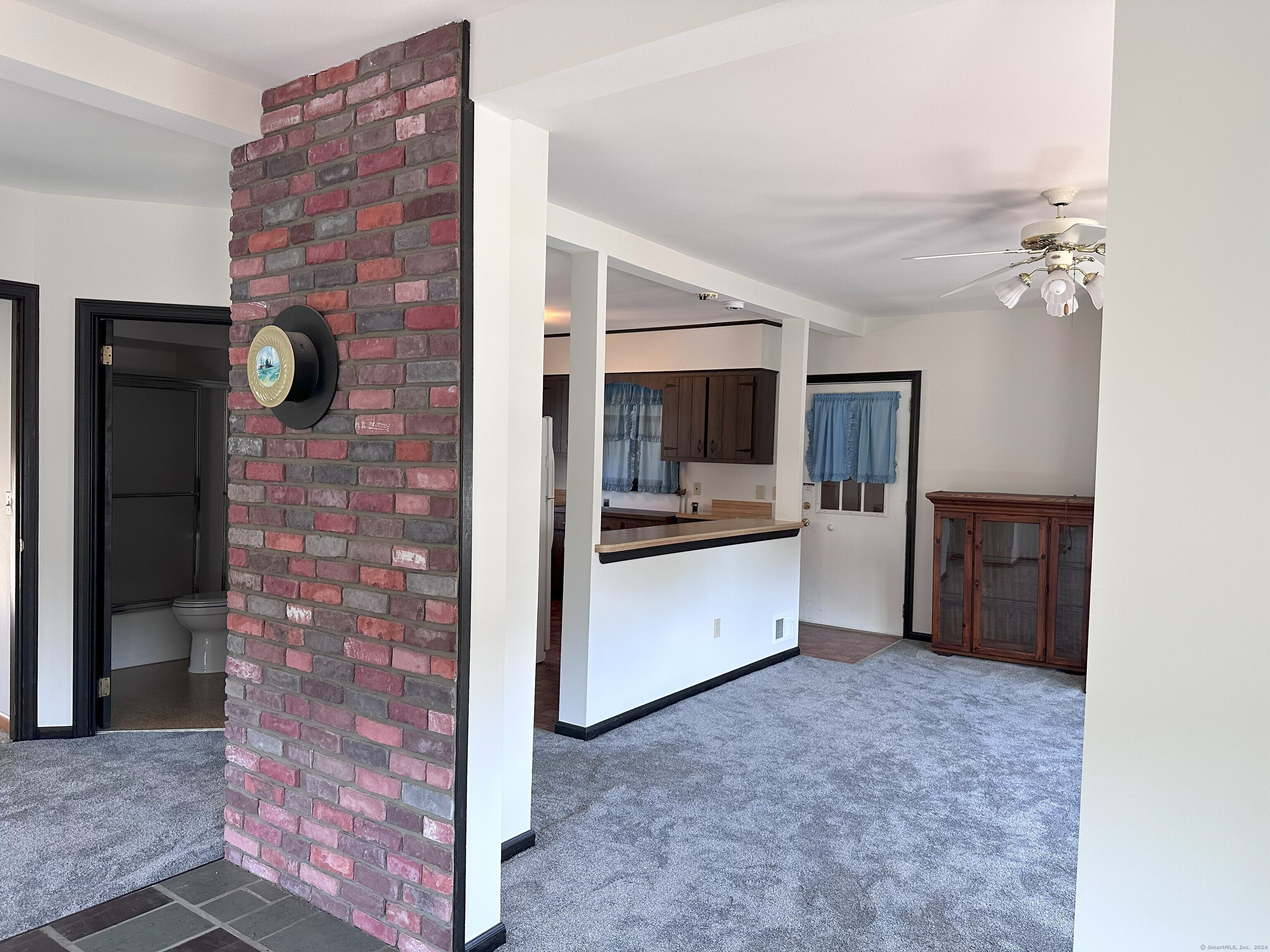 181 Seymour Avenue Unit 2