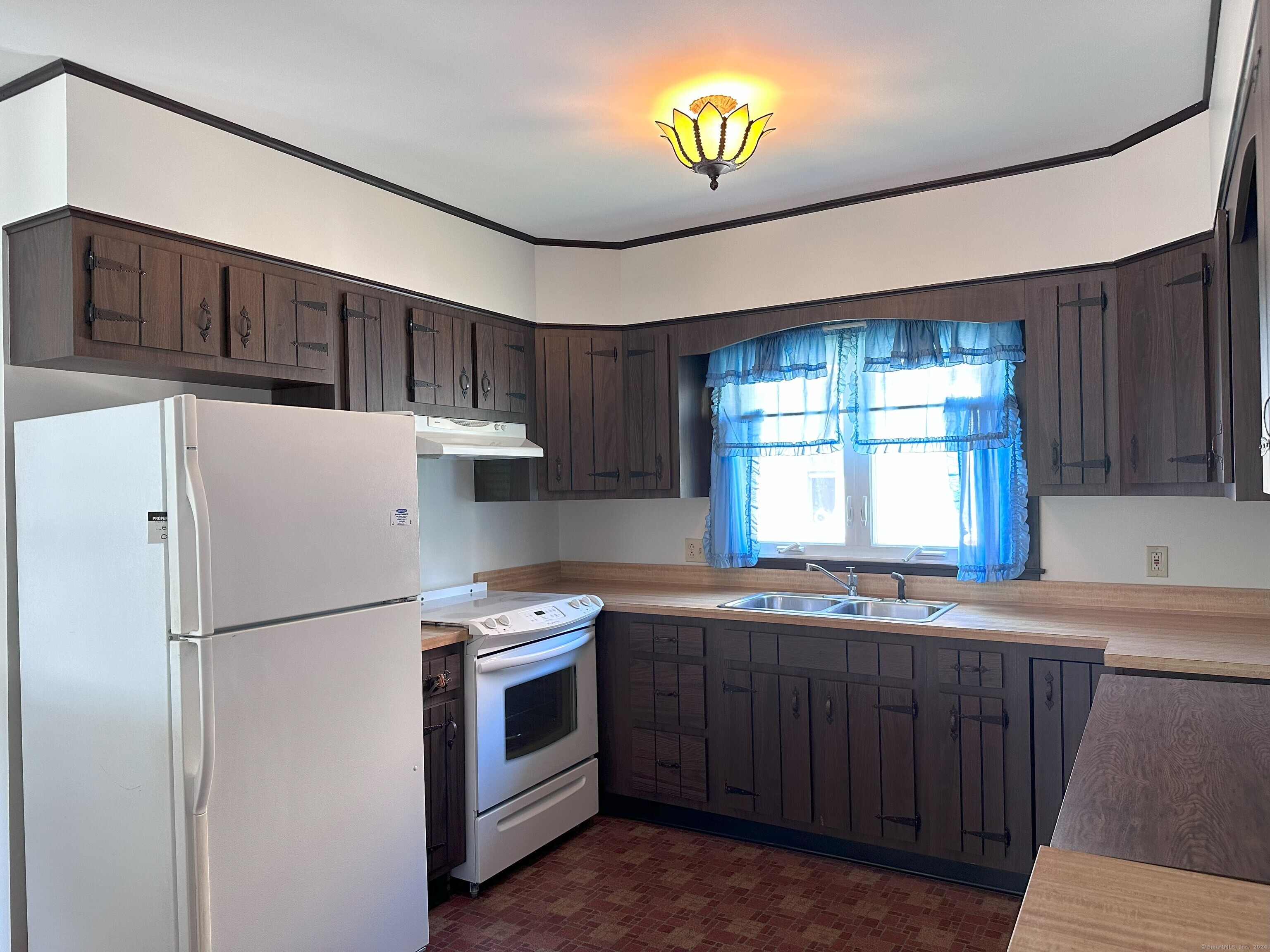 181 Seymour Avenue Unit 2