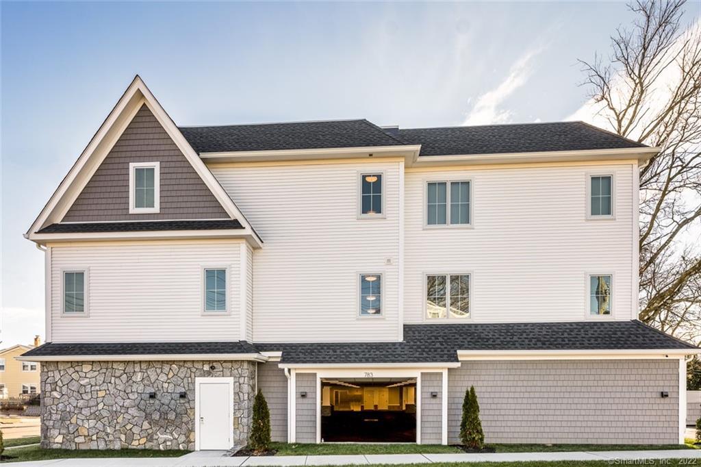 783 Kings Highway East 206