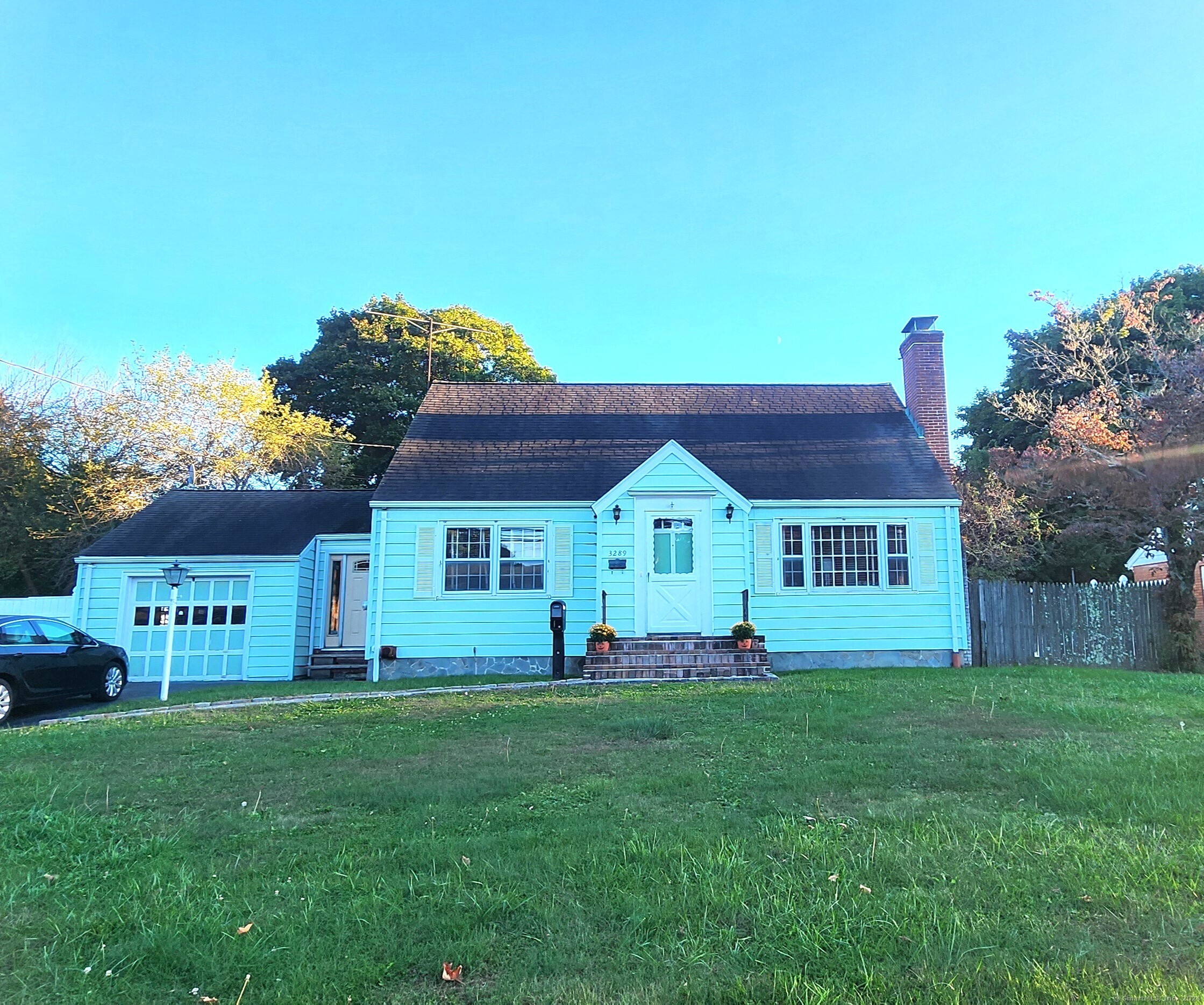 3289 Old Town Road