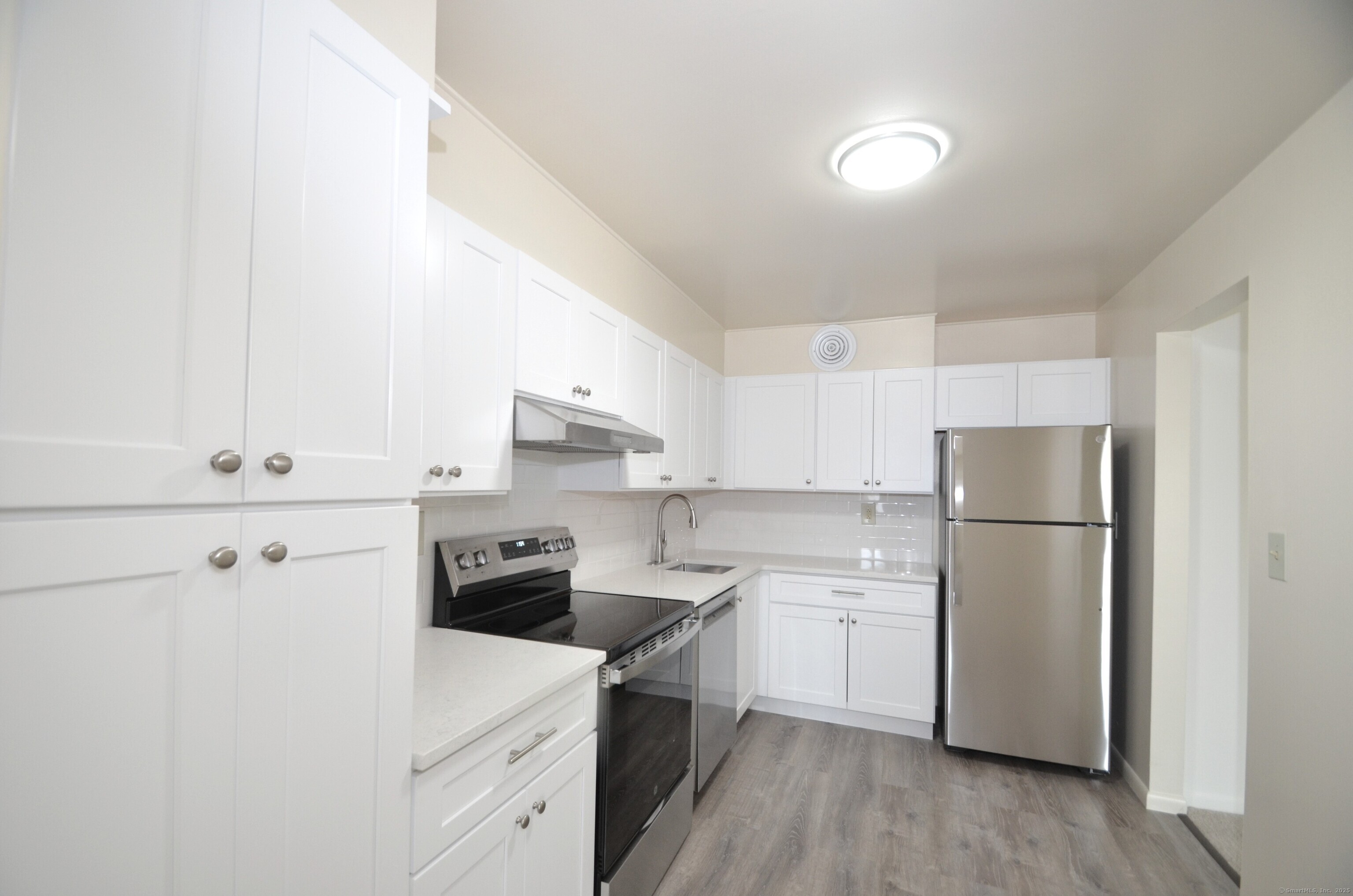 3900 Park Avenue Unit: 8c