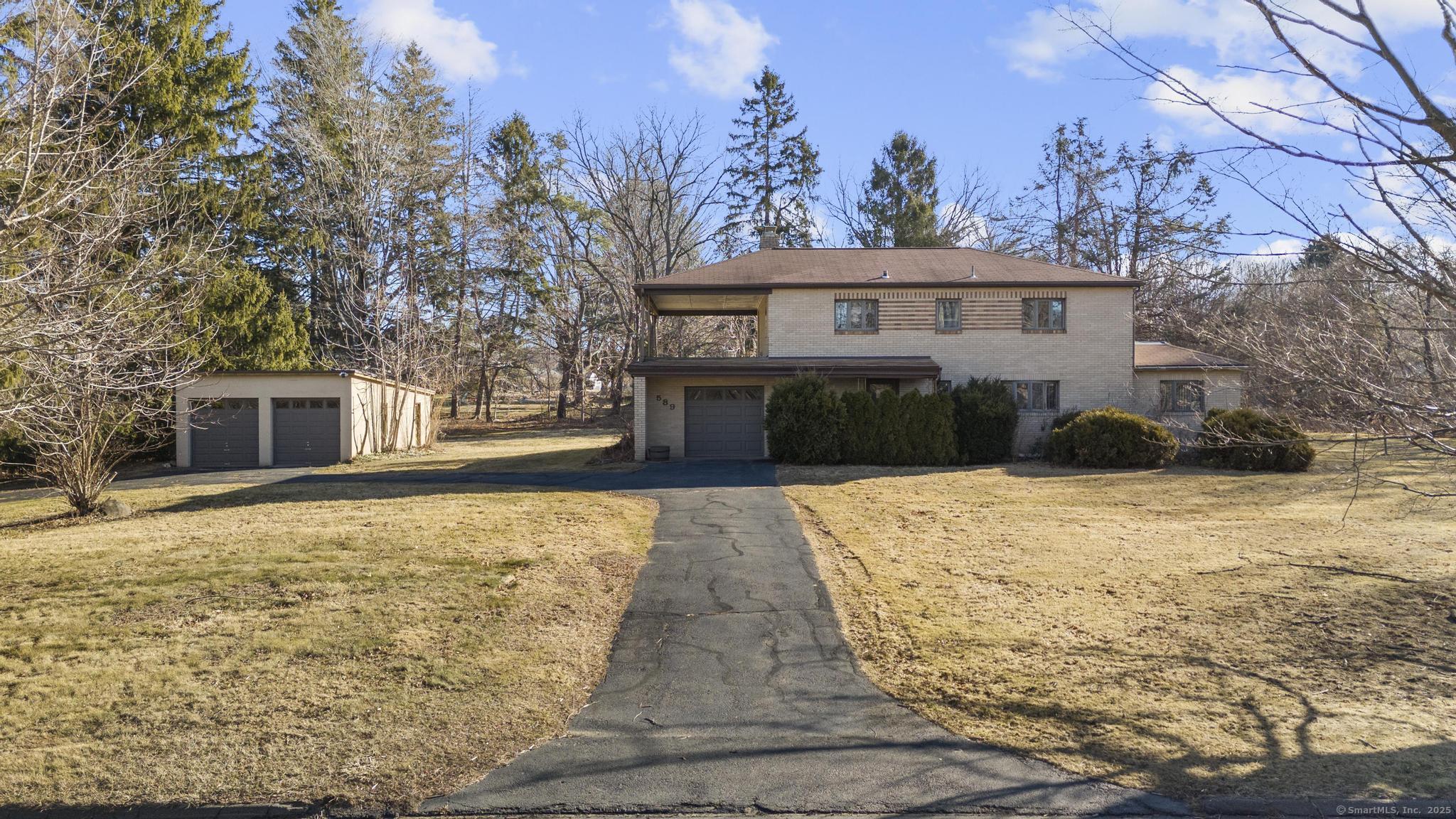 589 Racebrook Road