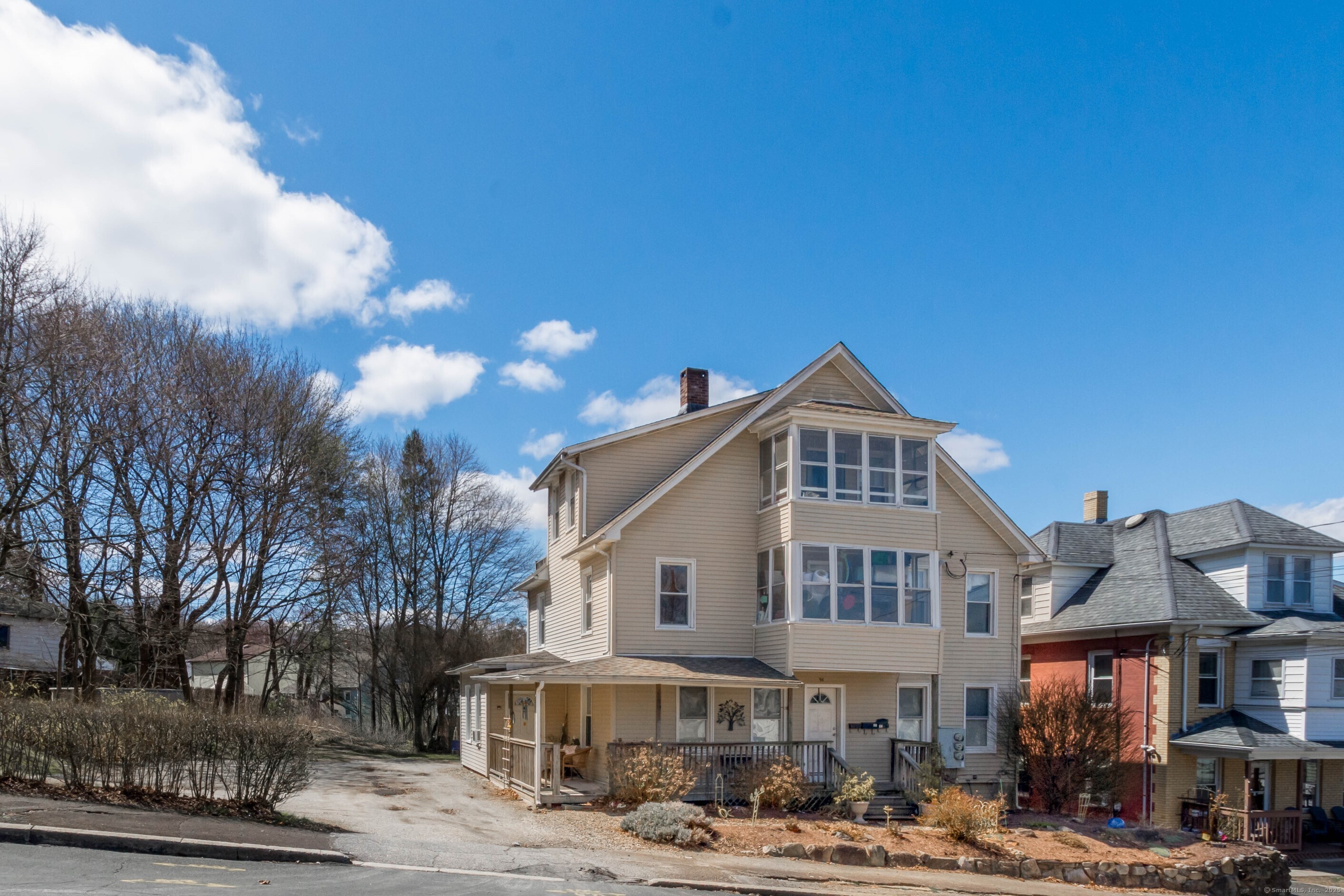 98 Division Avenue