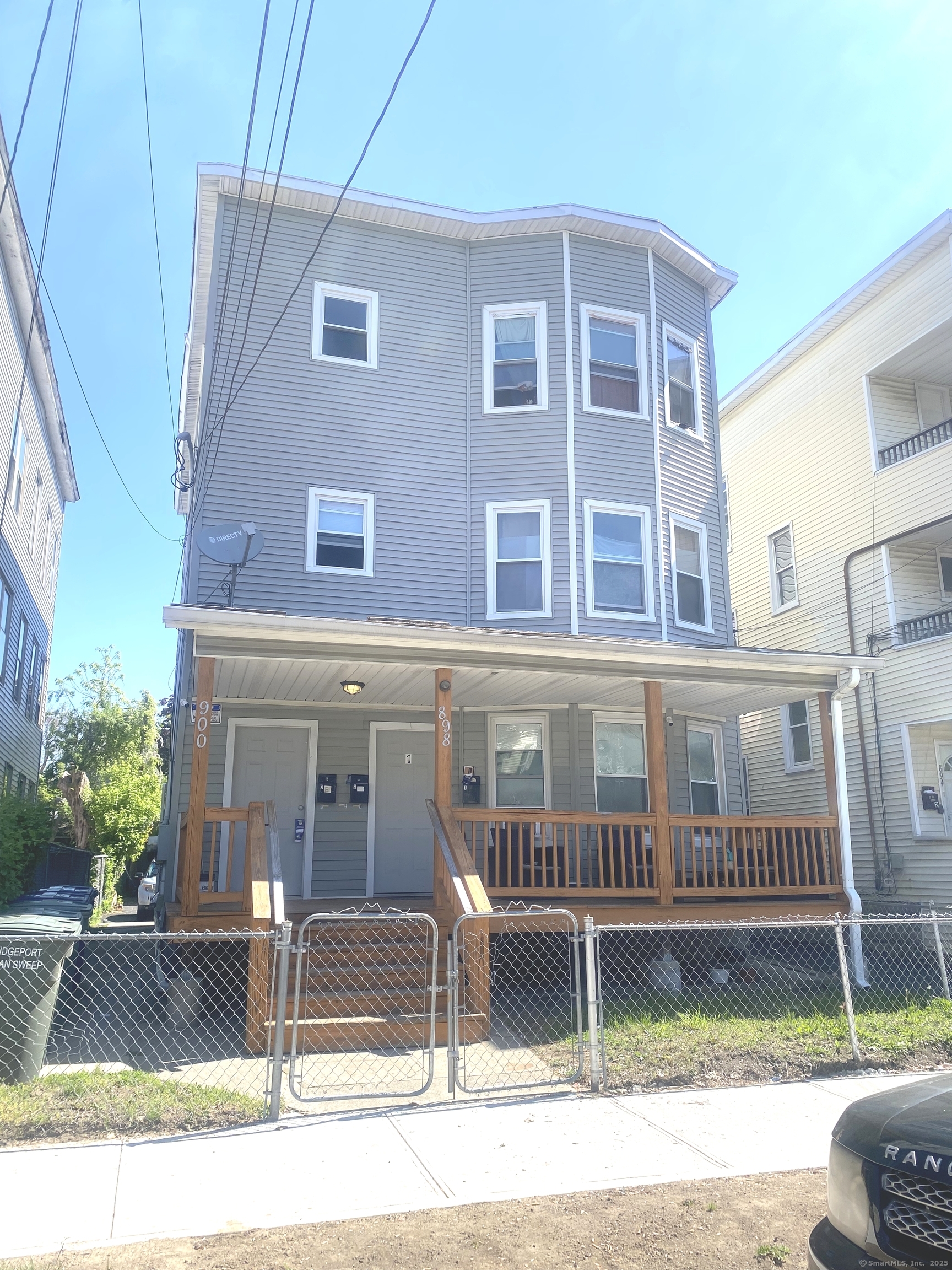 898 Hancock Avenue