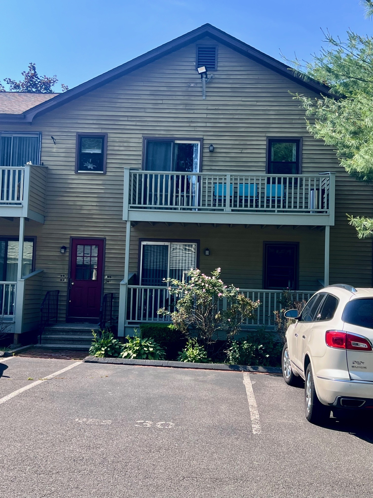 365 Glendale Avenue B5