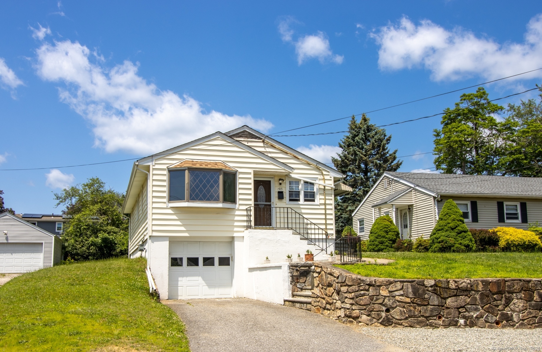 107 Travis Drive