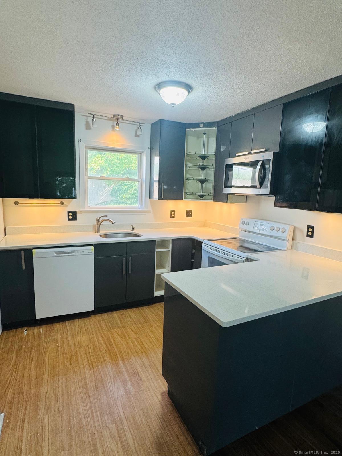 374 Halley Avenue Unit: 374