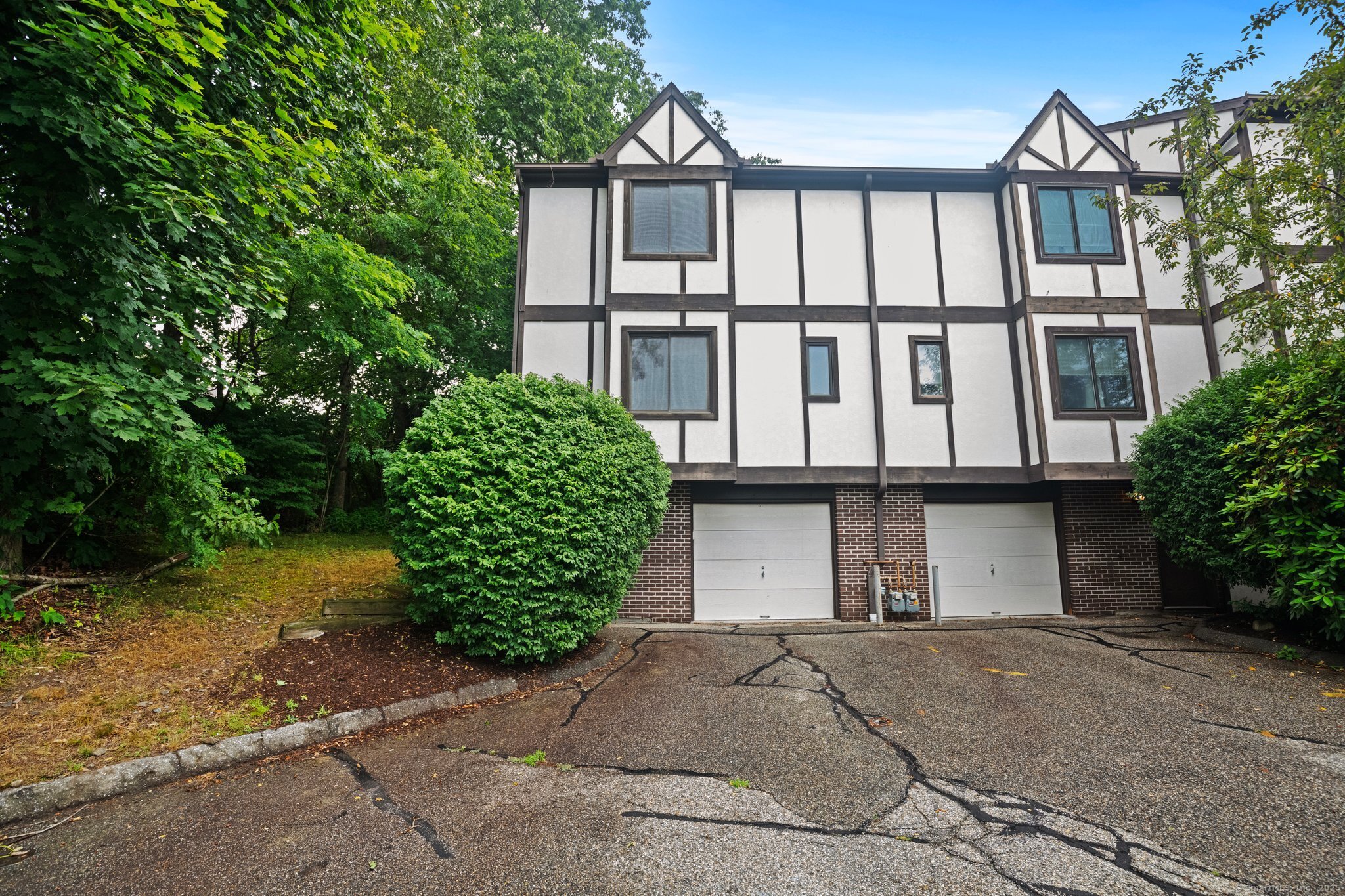 204 New Haven Avenue 9A