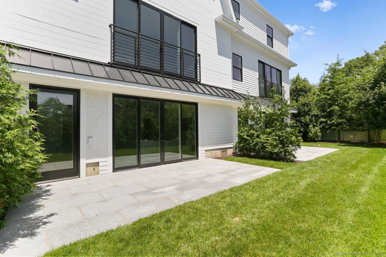 345 Reef Road Unit: C8