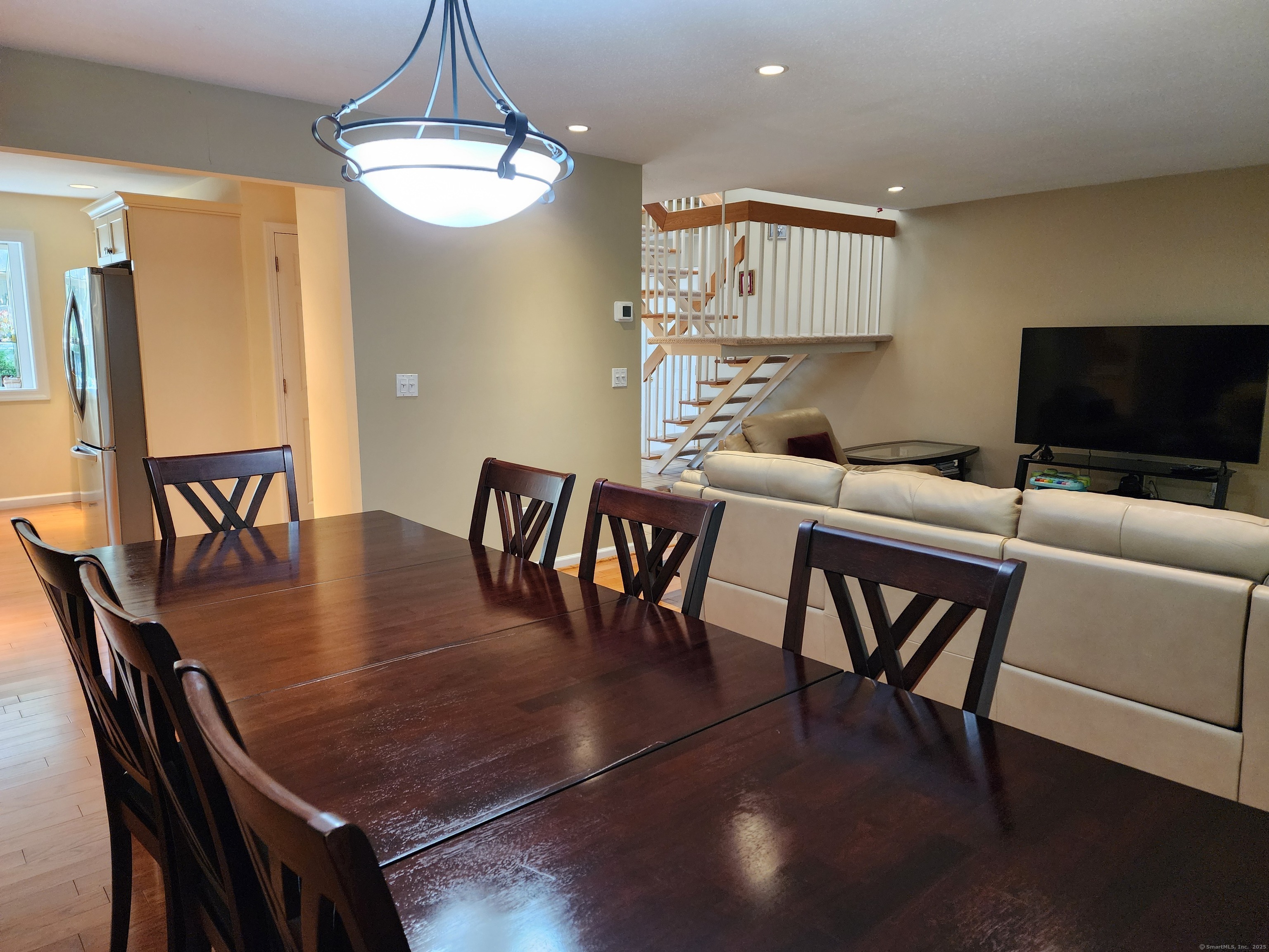 320 Strawberry Hill Avenue APT 15