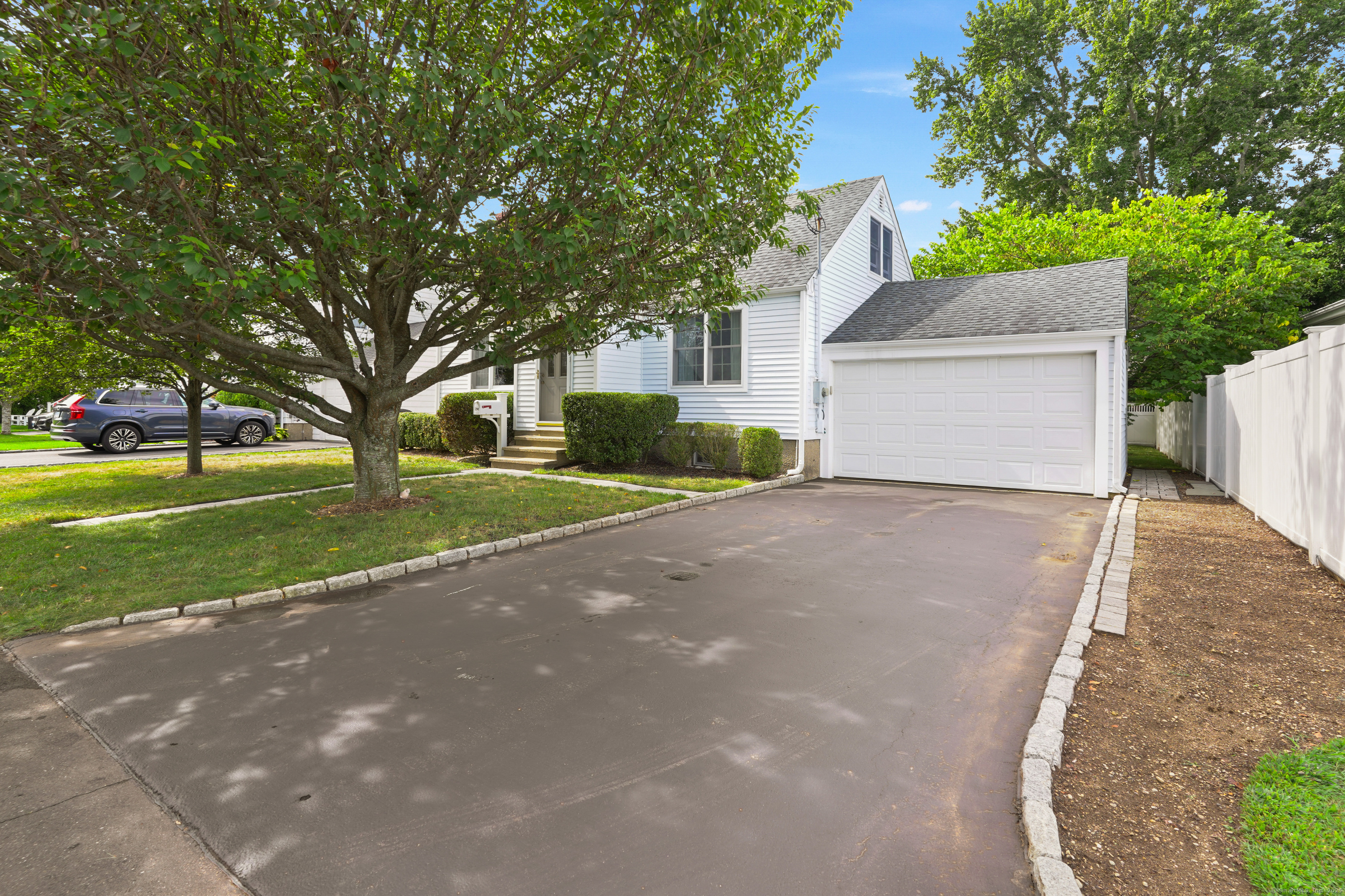 294 Catherine Terrace
