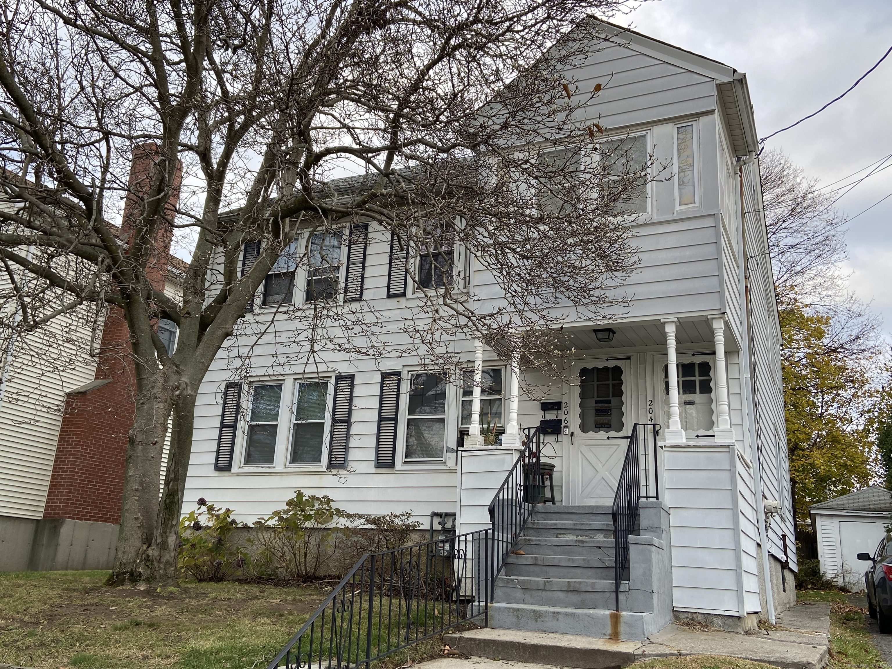206 Mary Avenue