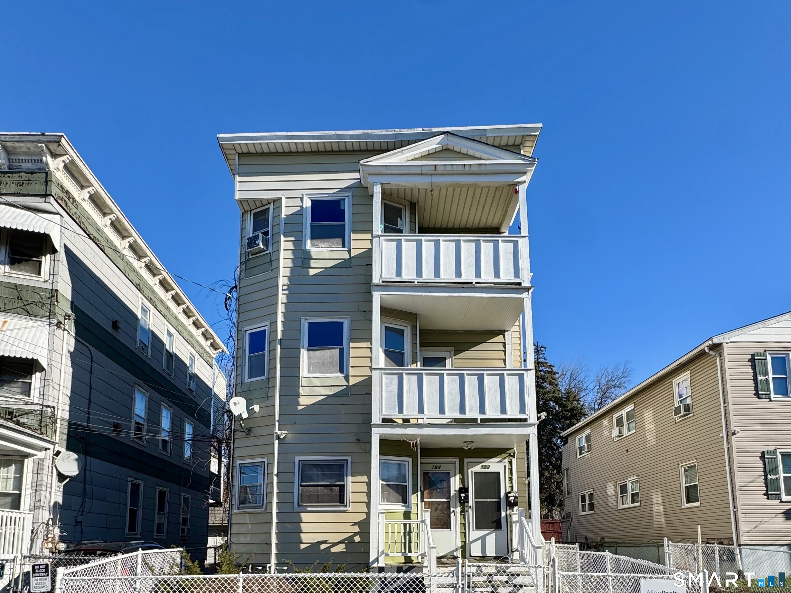 182 Sheridan Street 2