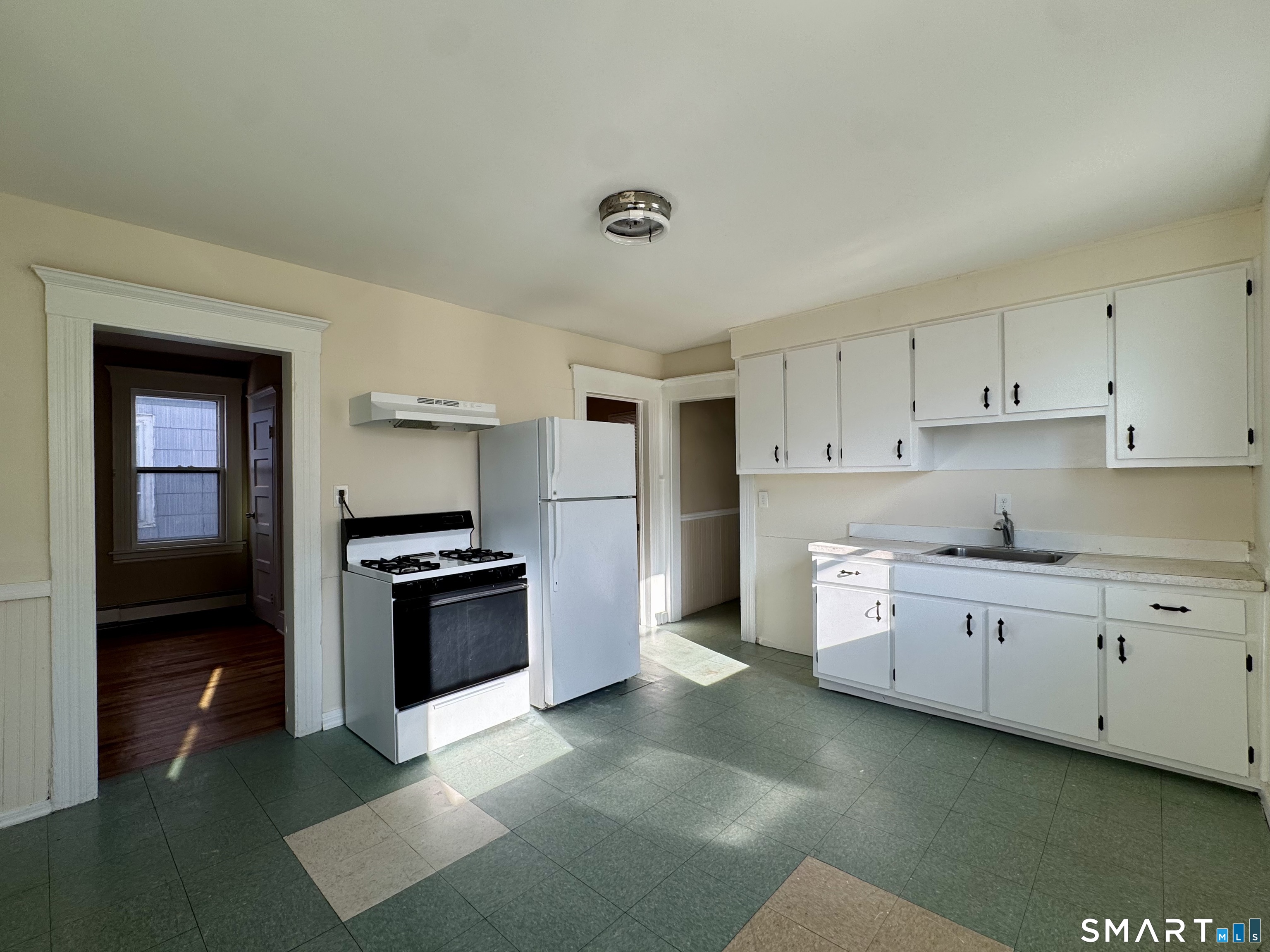 182 Sheridan Street 2