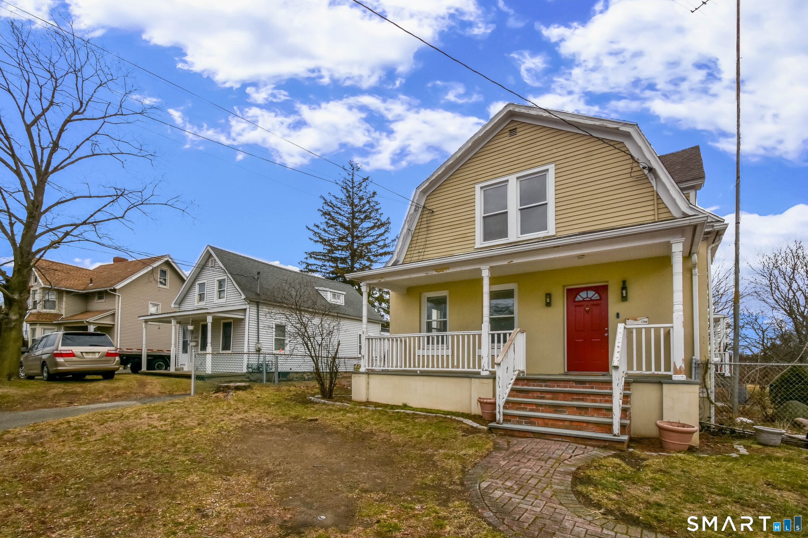 1260 Elm Street