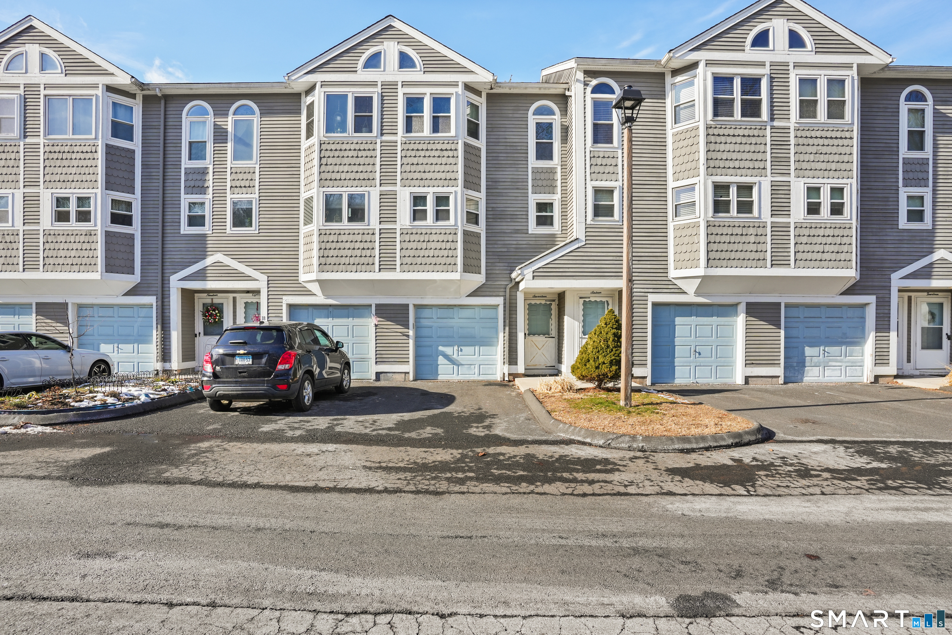1655 North Colony Road Unit: 17
