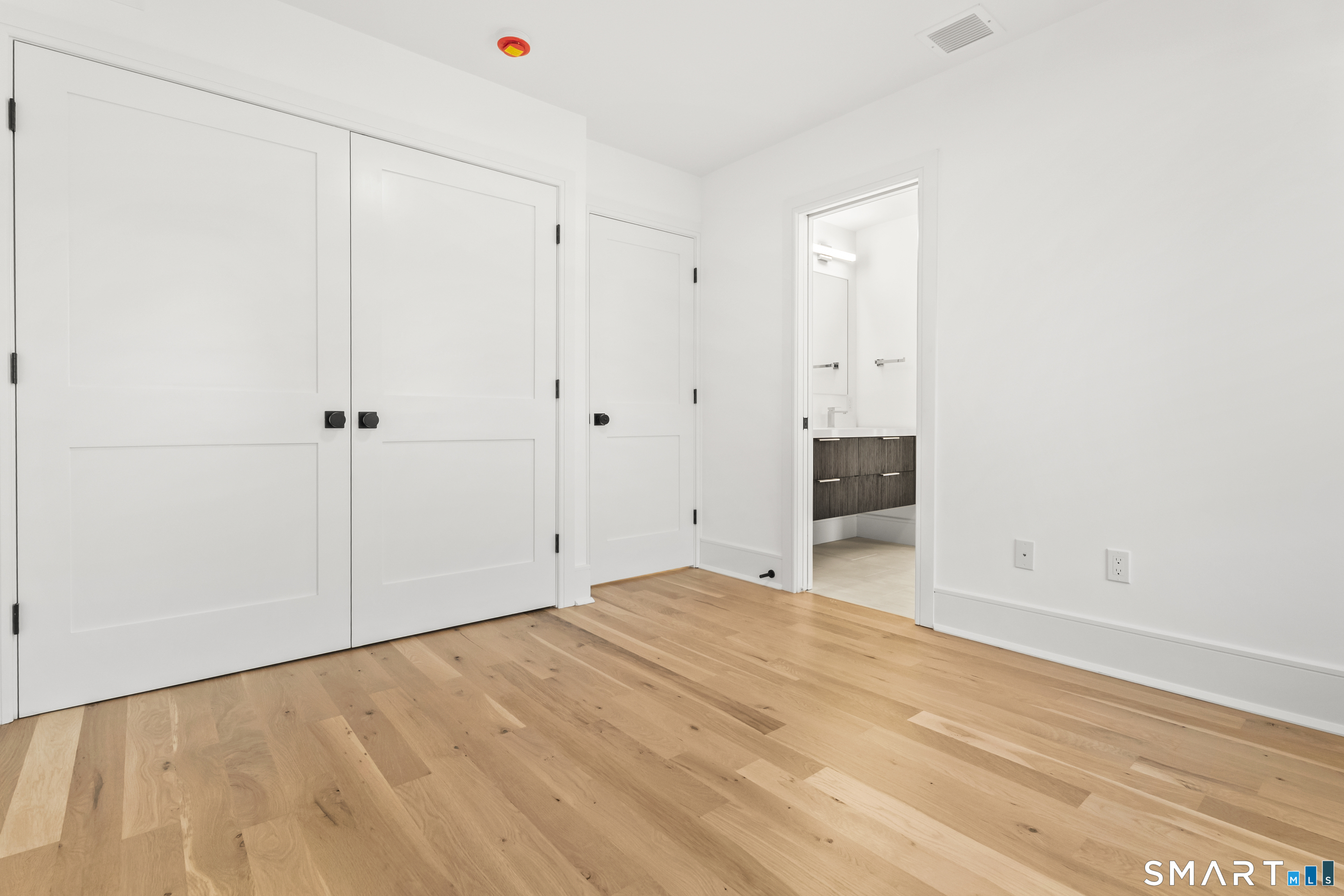 28 country Road Unit: 28 A