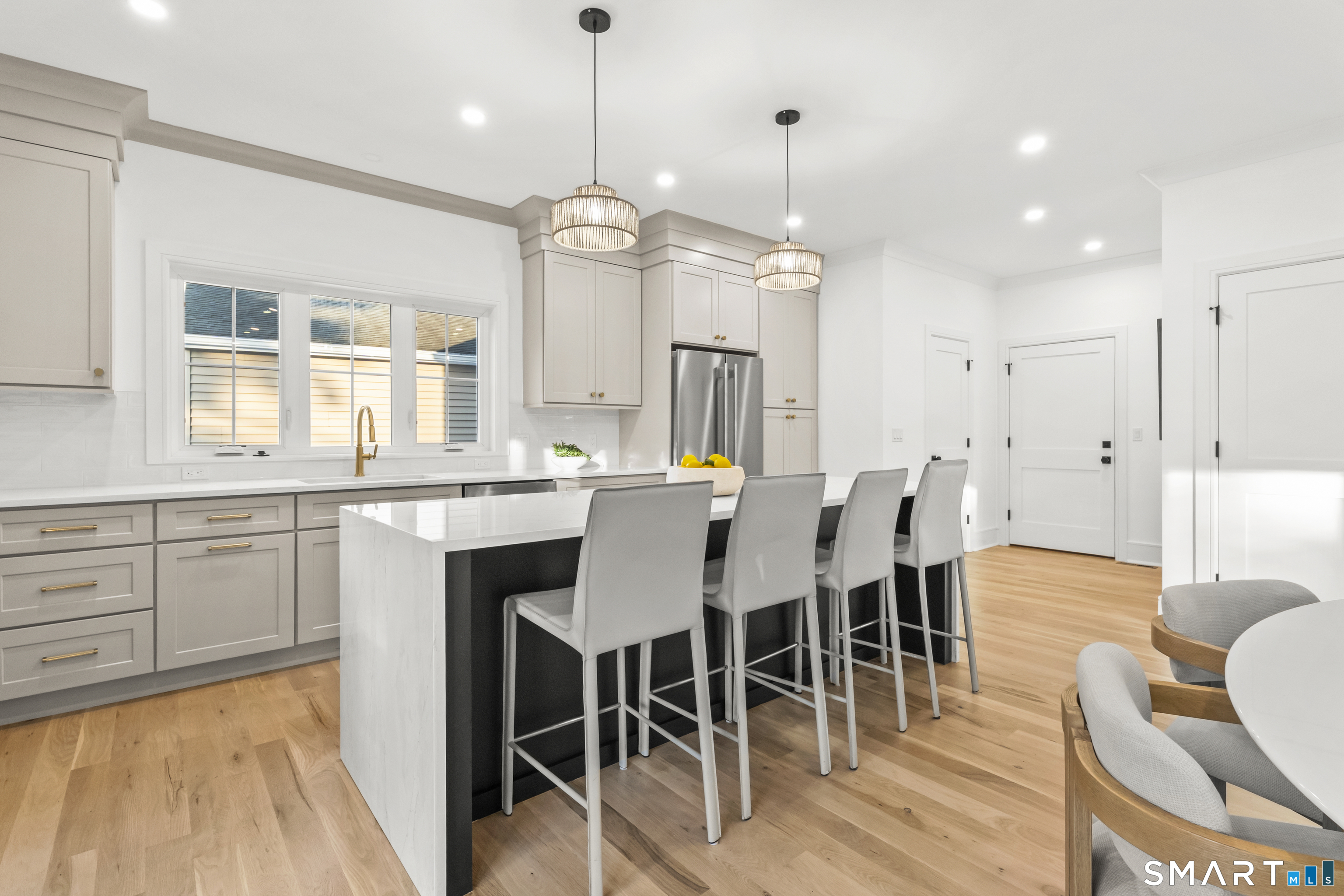 28 country Road Unit: 28 A