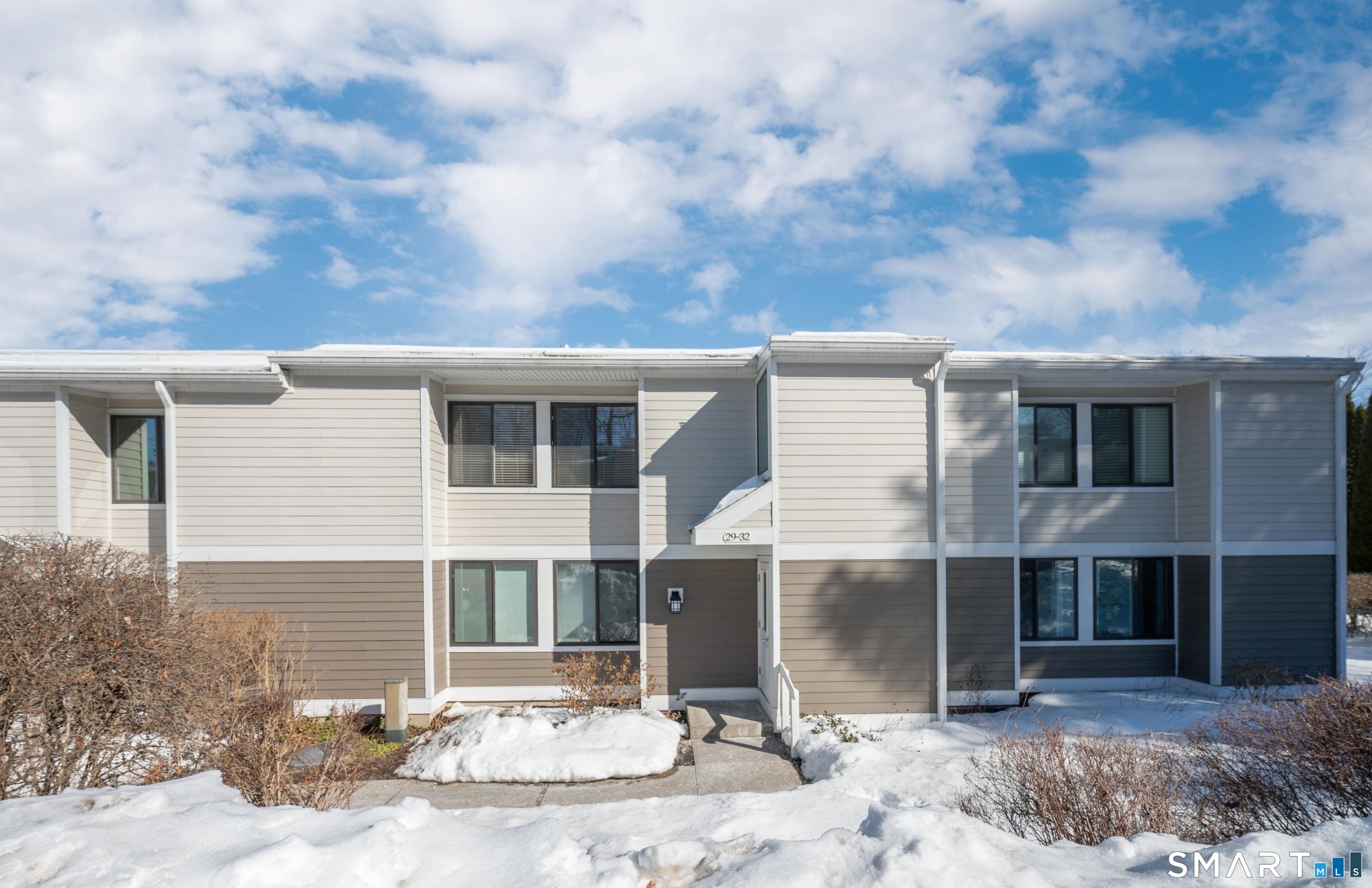 32 Lawson Lane 32