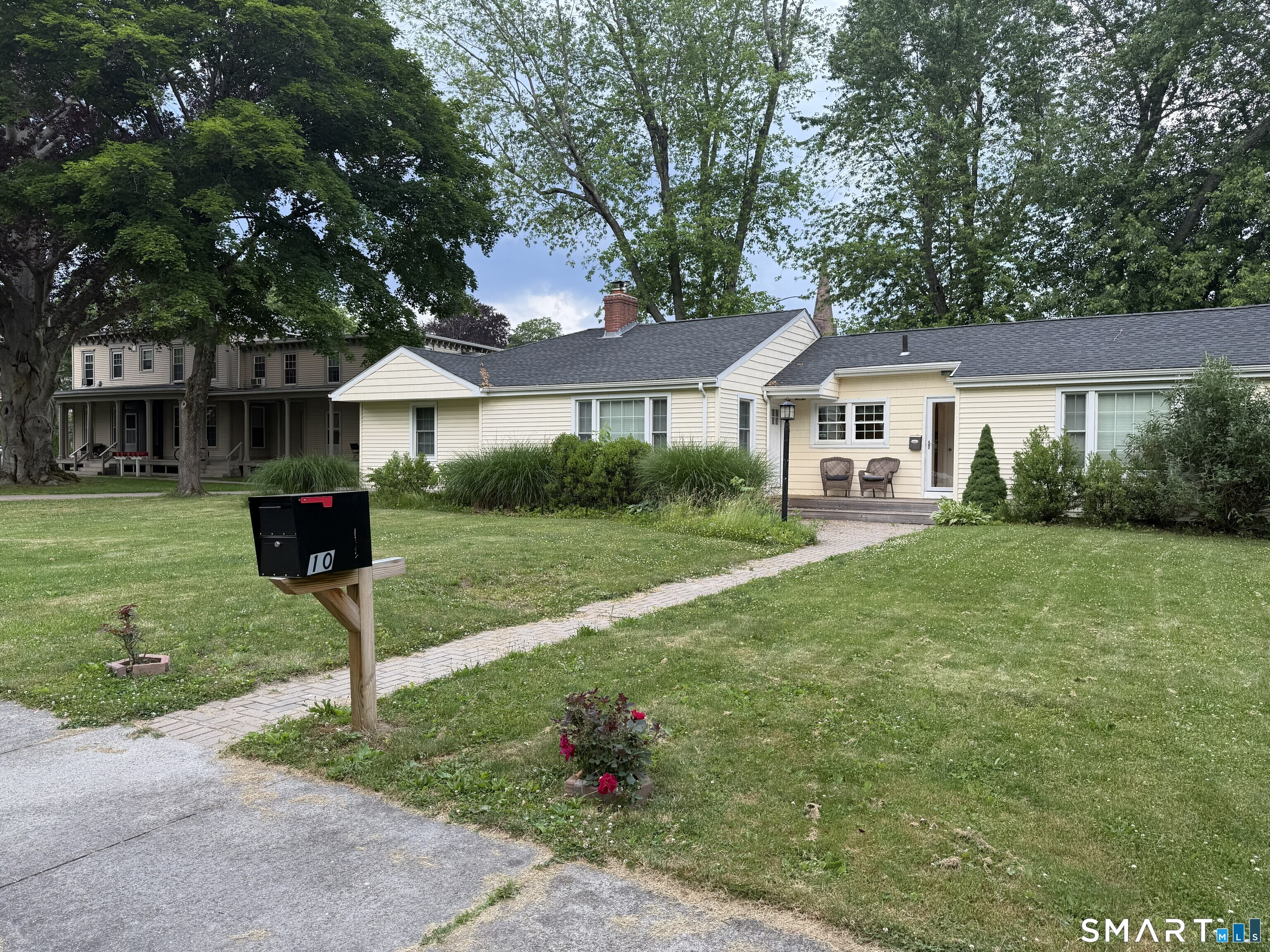 10 Rockwell Street
