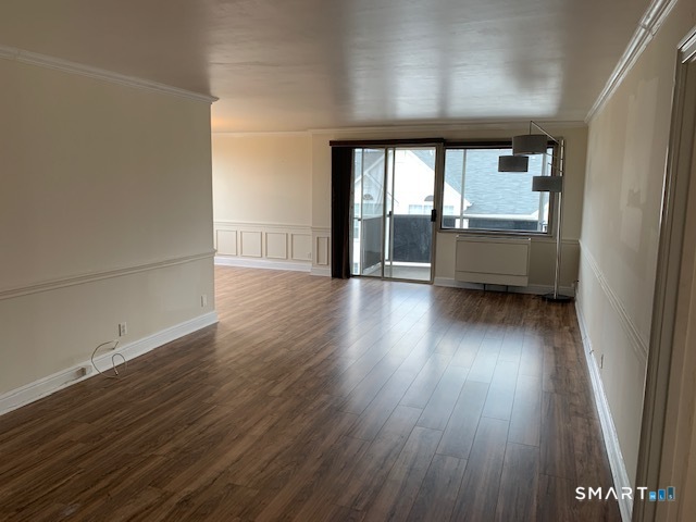 50 Glenbrook Road Unit: 5G