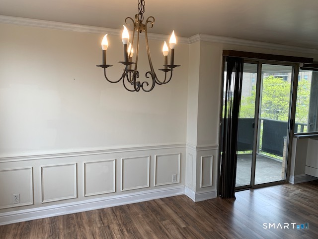 50 Glenbrook Road Unit: 5G