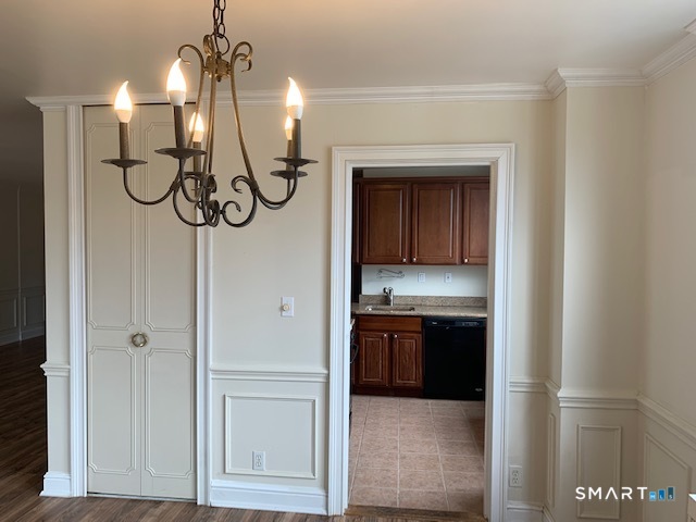50 Glenbrook Road Unit: 5G