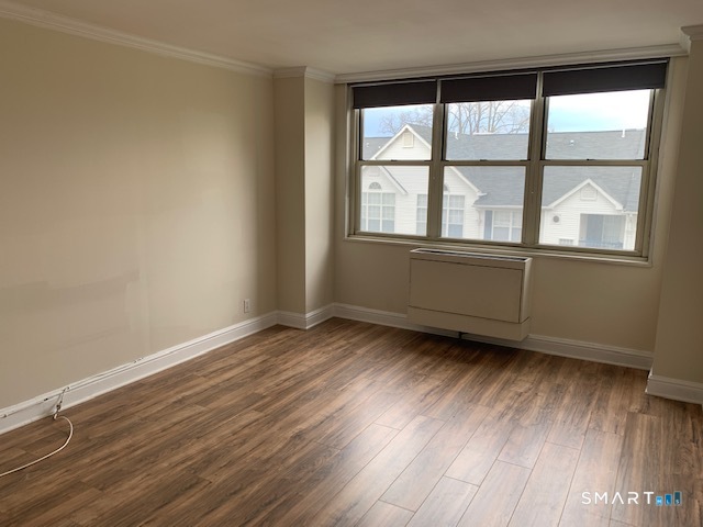 50 Glenbrook Road Unit: 5G