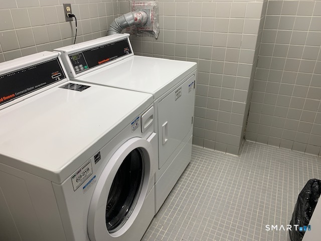 50 Glenbrook Road Unit: 5G