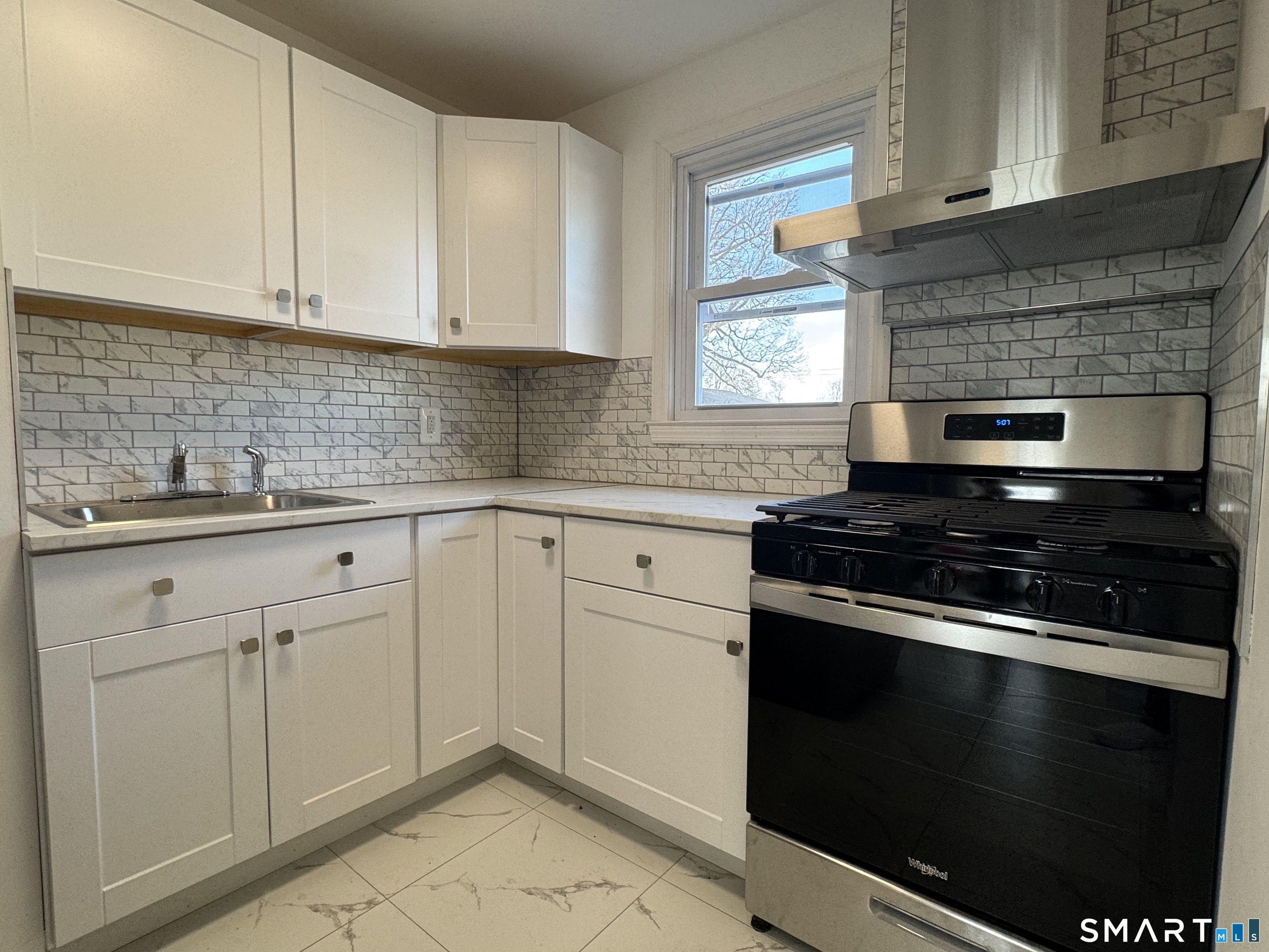 41 Young Dixon Way 2